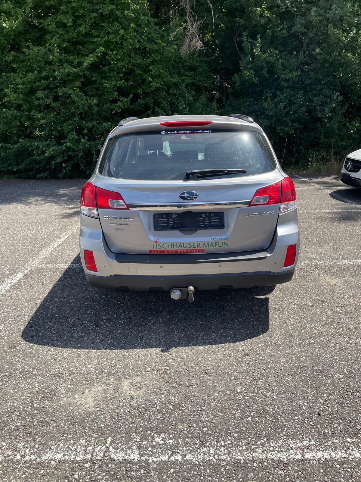 SUBARU Outback 2.5i Limited AWD Lineartronic-image-11