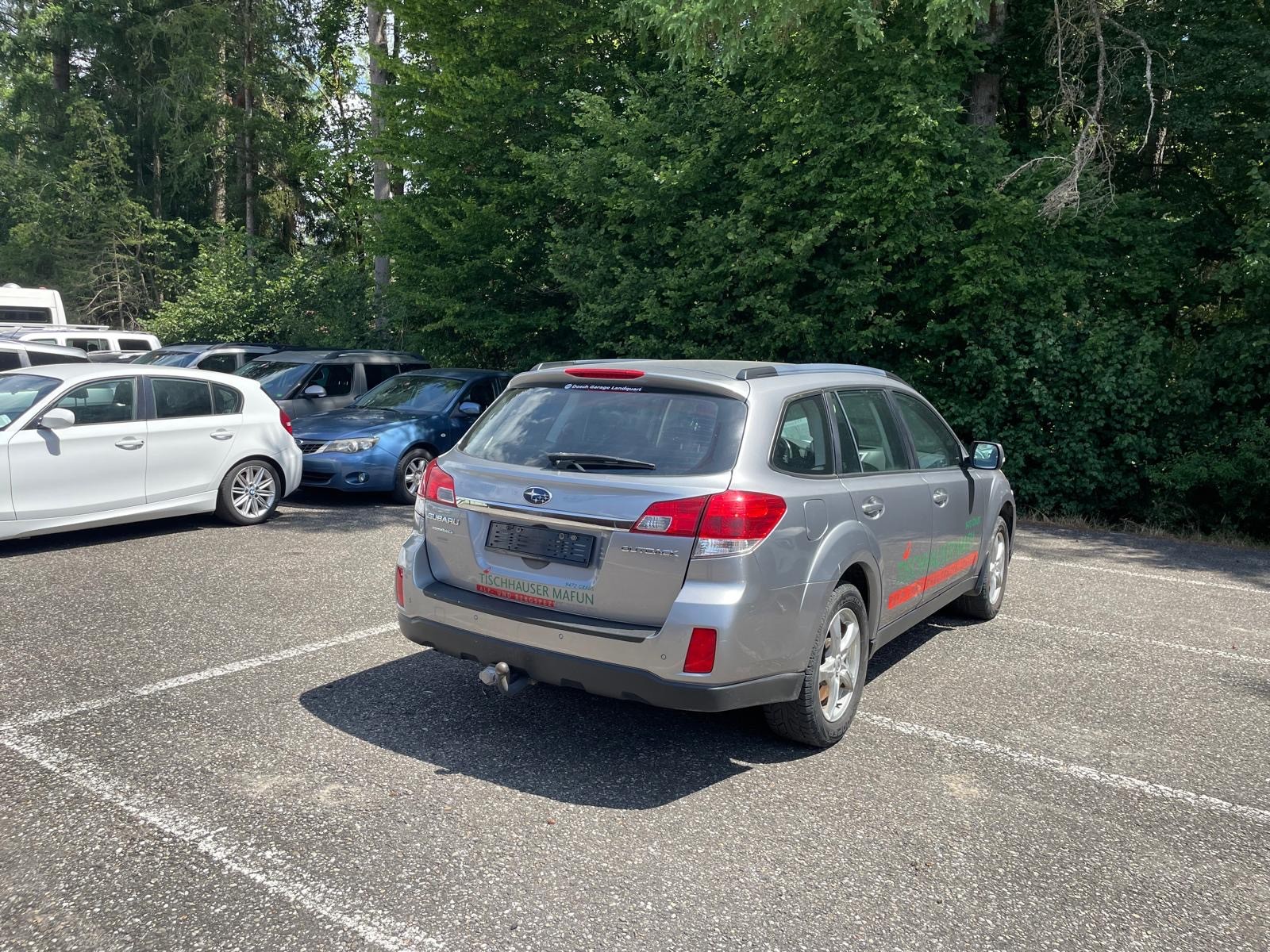 SUBARU Outback 2.5i Limited AWD Lineartronic-image-10