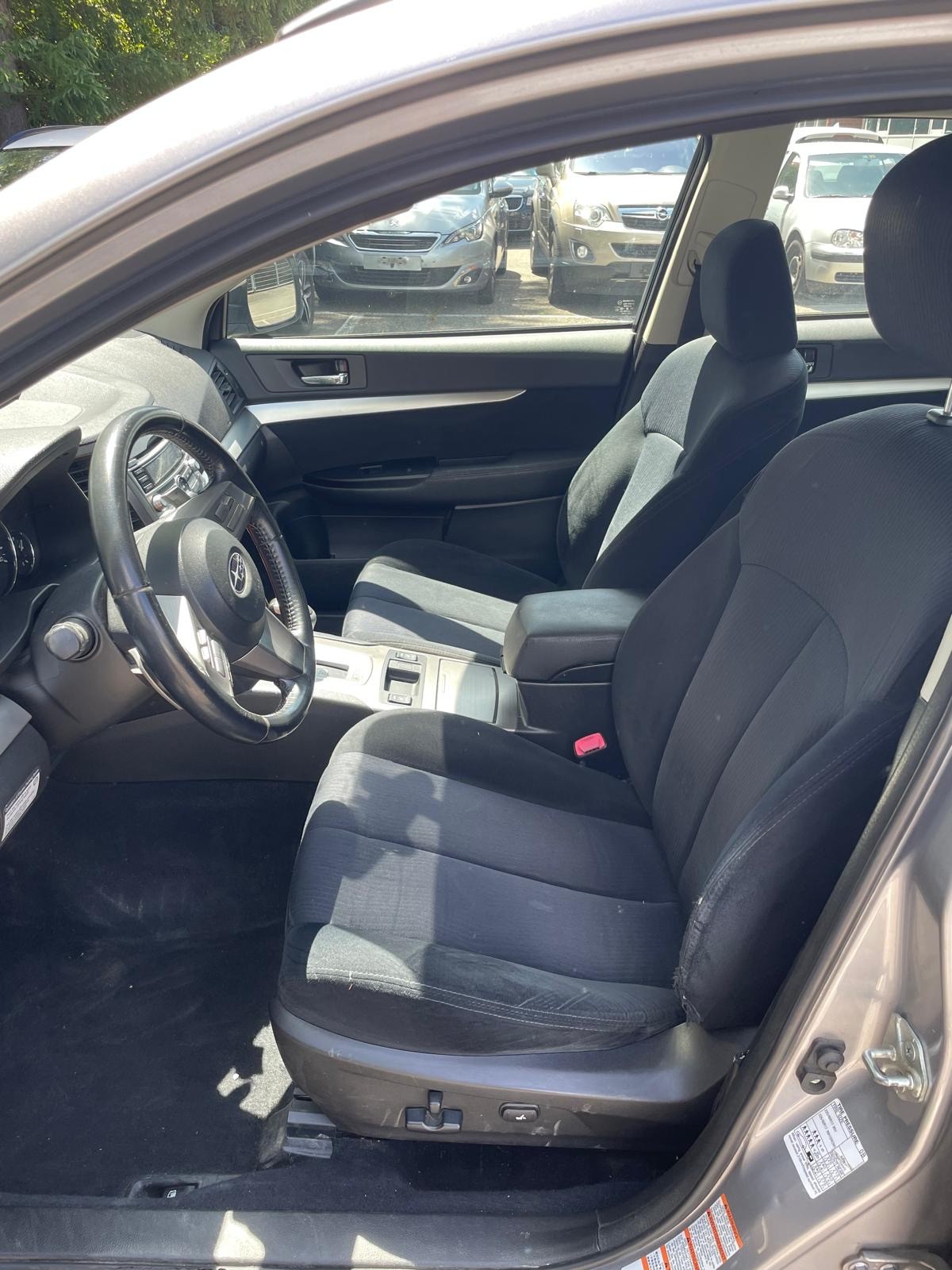 SUBARU Outback 2.5i Limited AWD Lineartronic-image-8