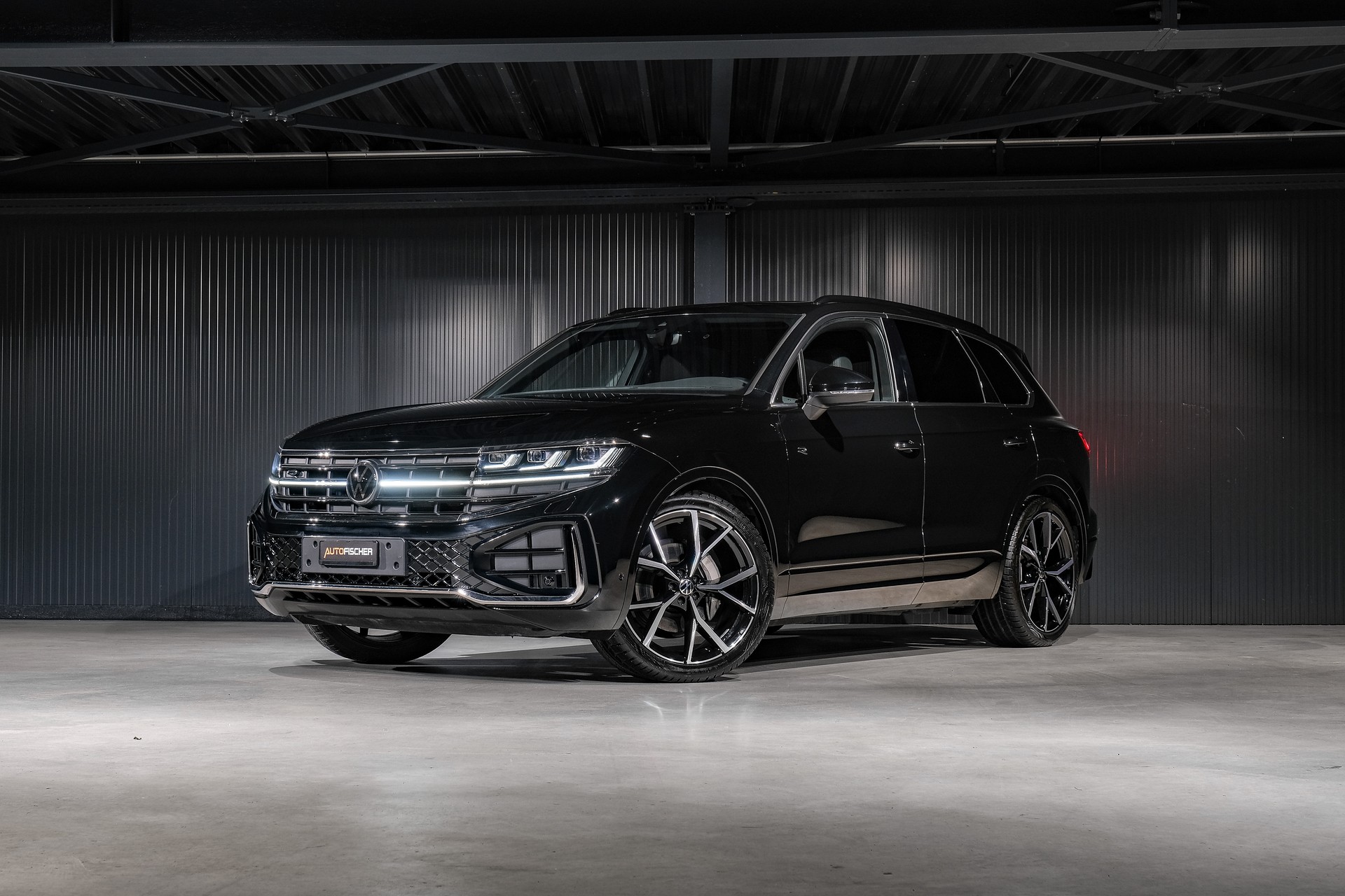 VW Touareg 3.0 TDI R-Line Tiptronic *VOLLLEDER*-image-0