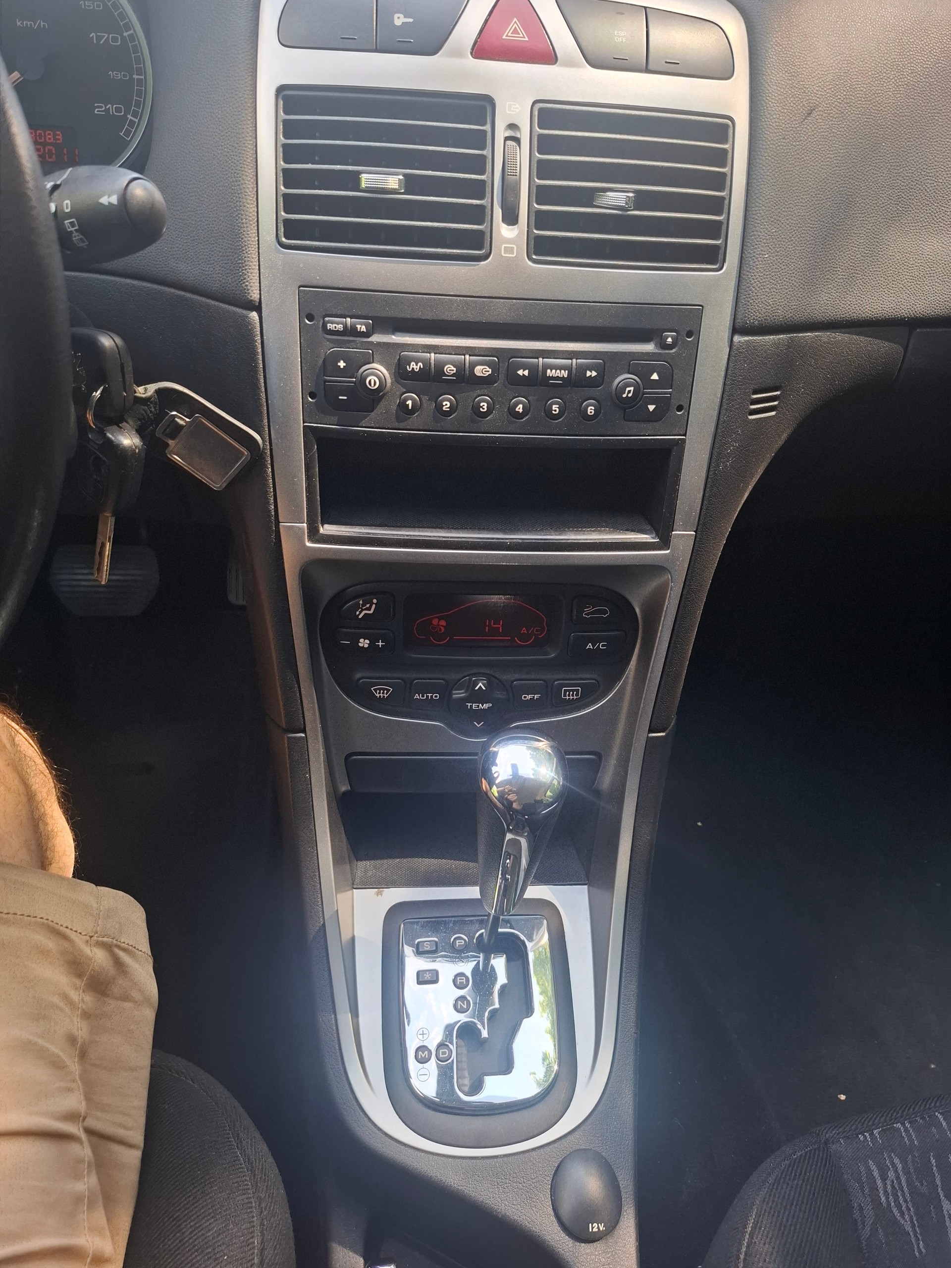 PEUGEOT 307-image-12