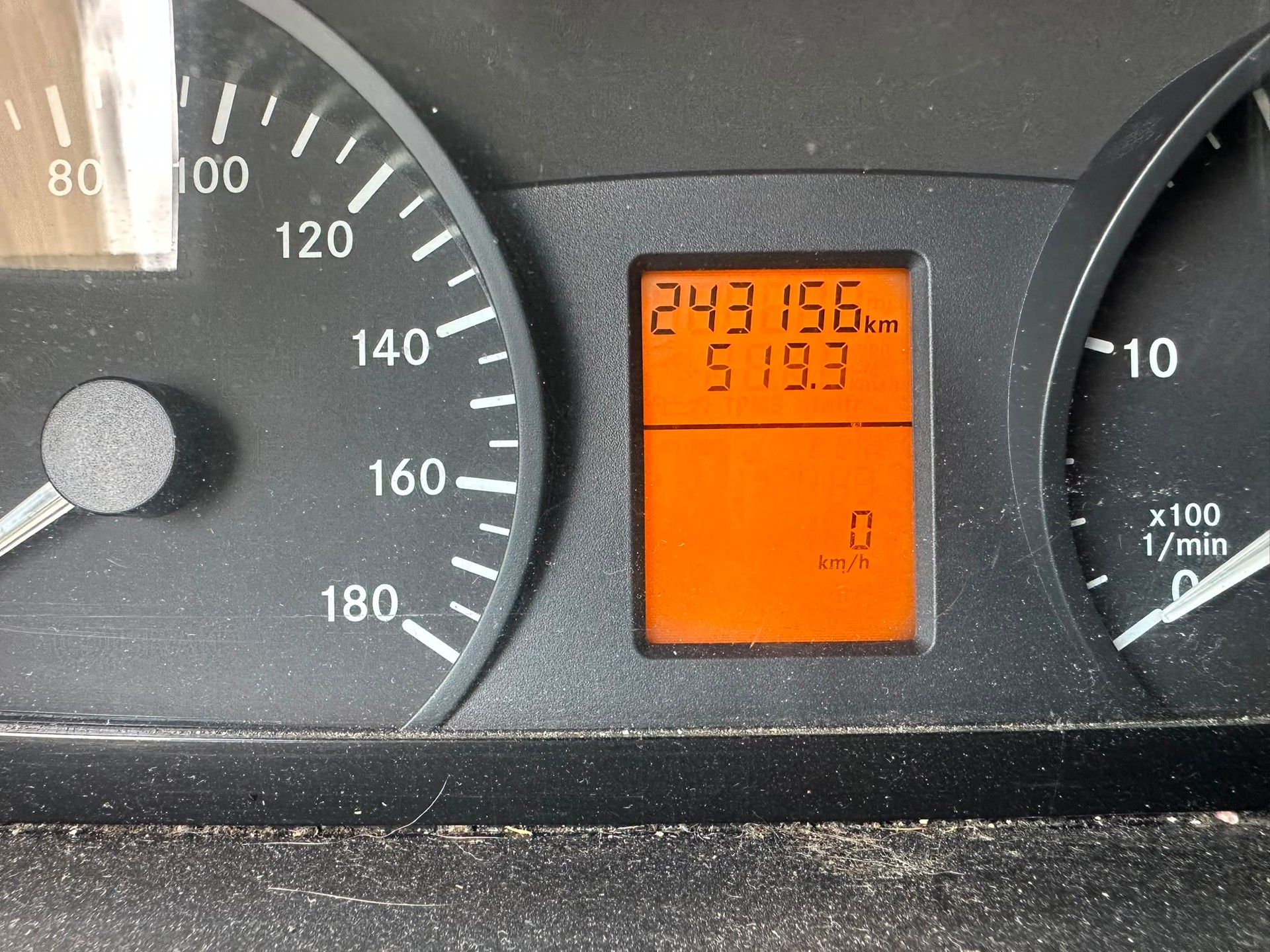MERCEDES-BENZ Sprinter, 211 cdi-image-9