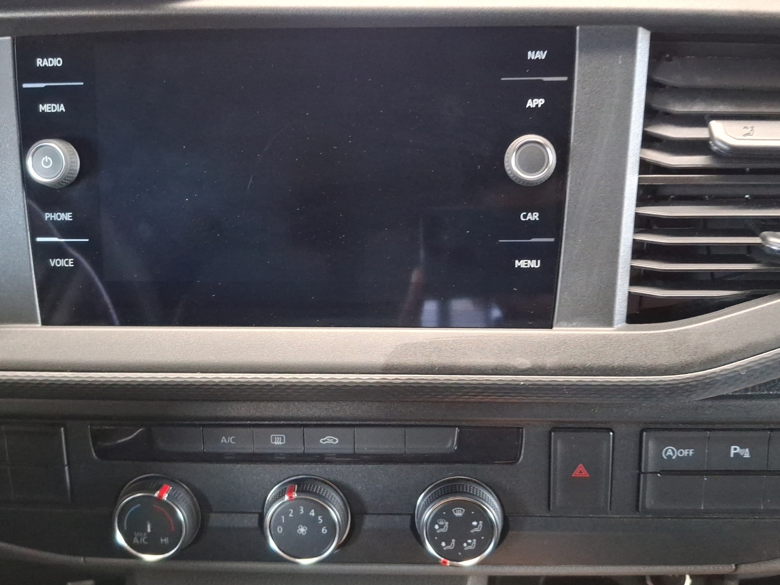 VW T6.1 2.0 TDI-image-10