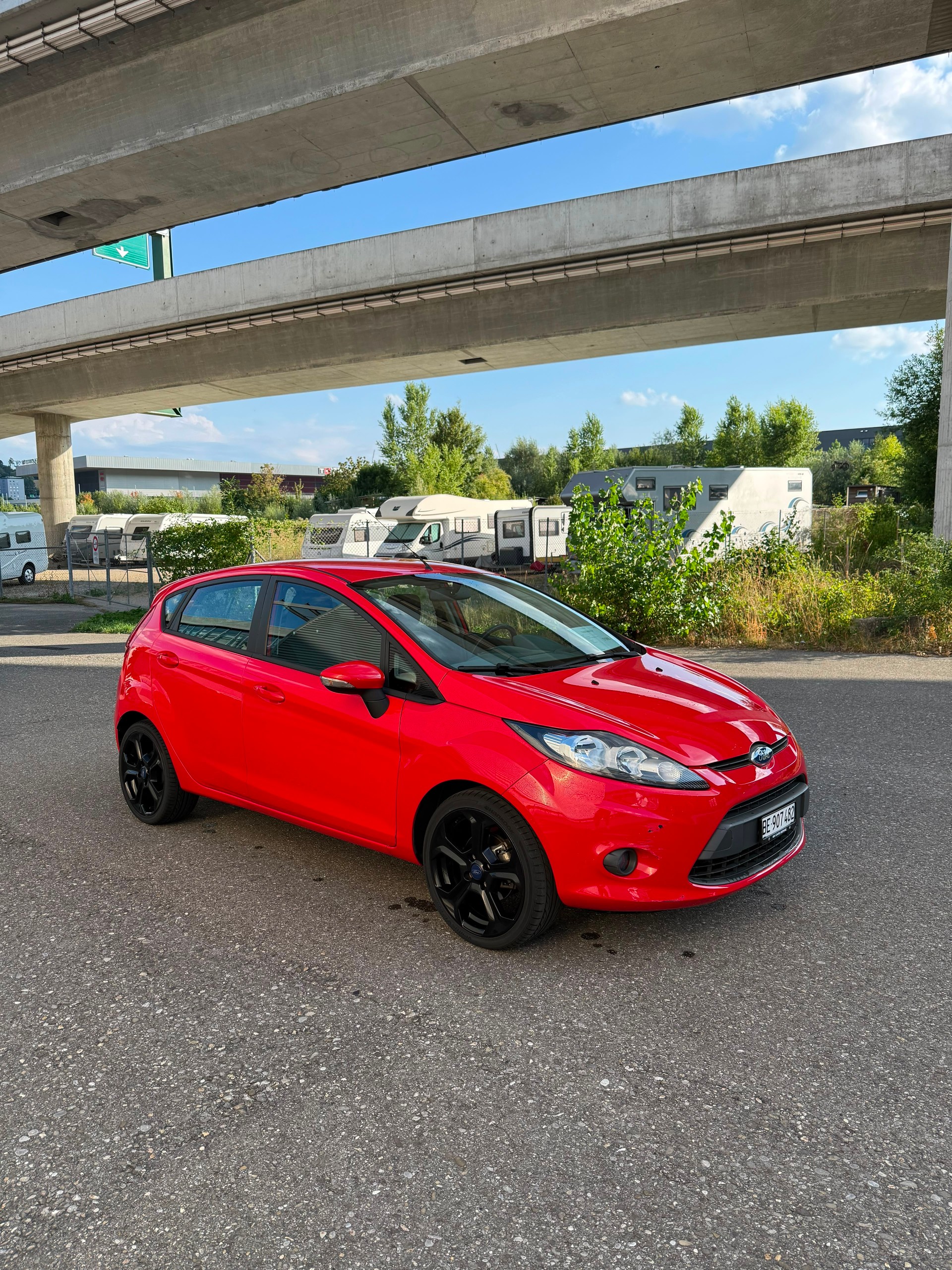 FORD Fiesta 1.4 16V Trend-image-0