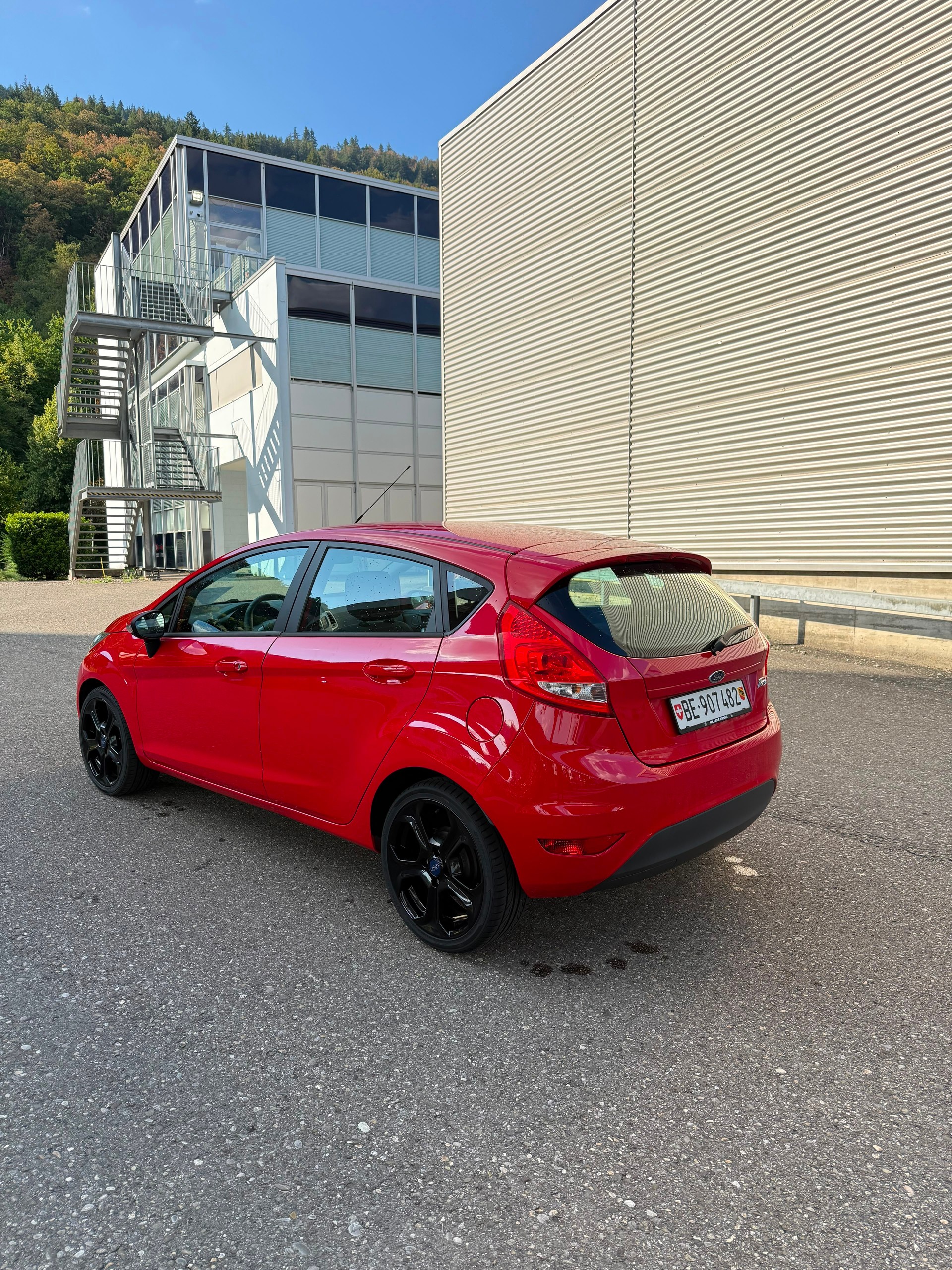 FORD Fiesta 1.4 16V Trend-image-3