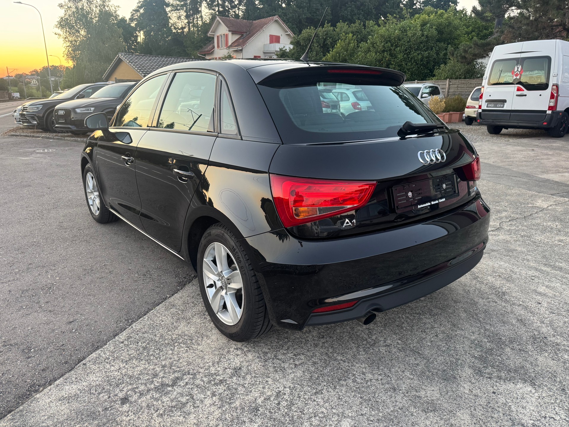 AUDI A1 Sportback 1.0 TFSI-image-3