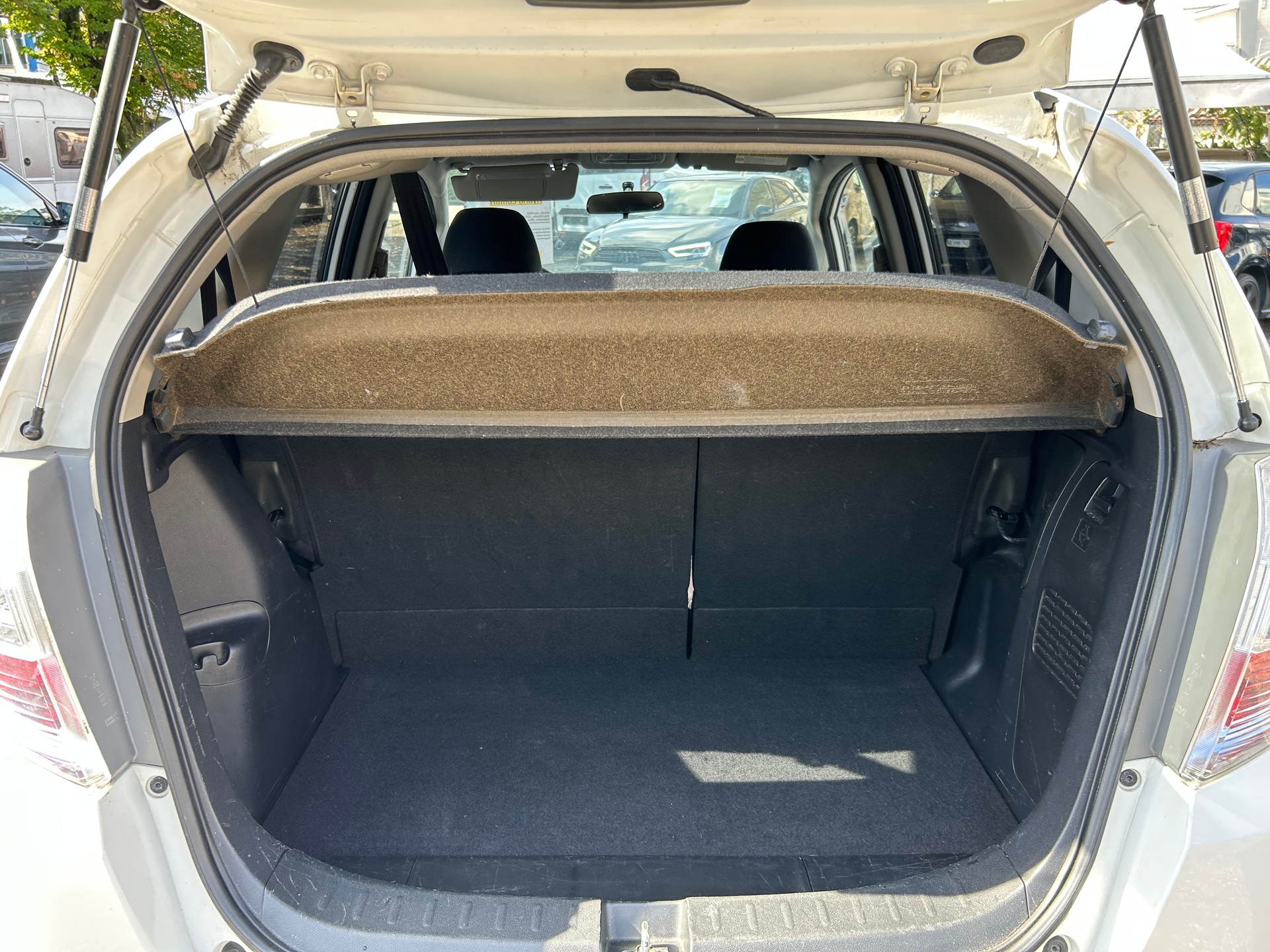 HONDA Jazz 1.3i Hybrid Comfort CVT-image-8