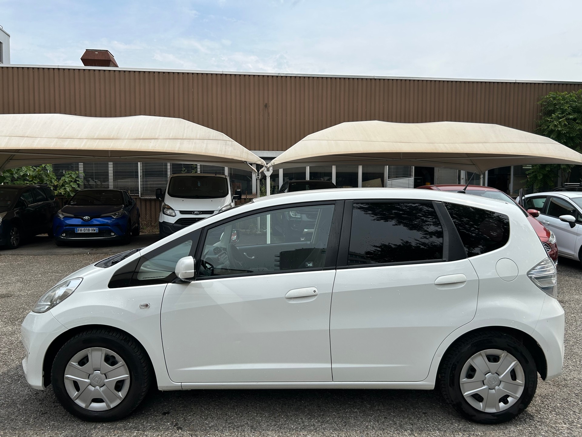 HONDA Jazz 1.3i Hybrid Comfort CVT-image-3