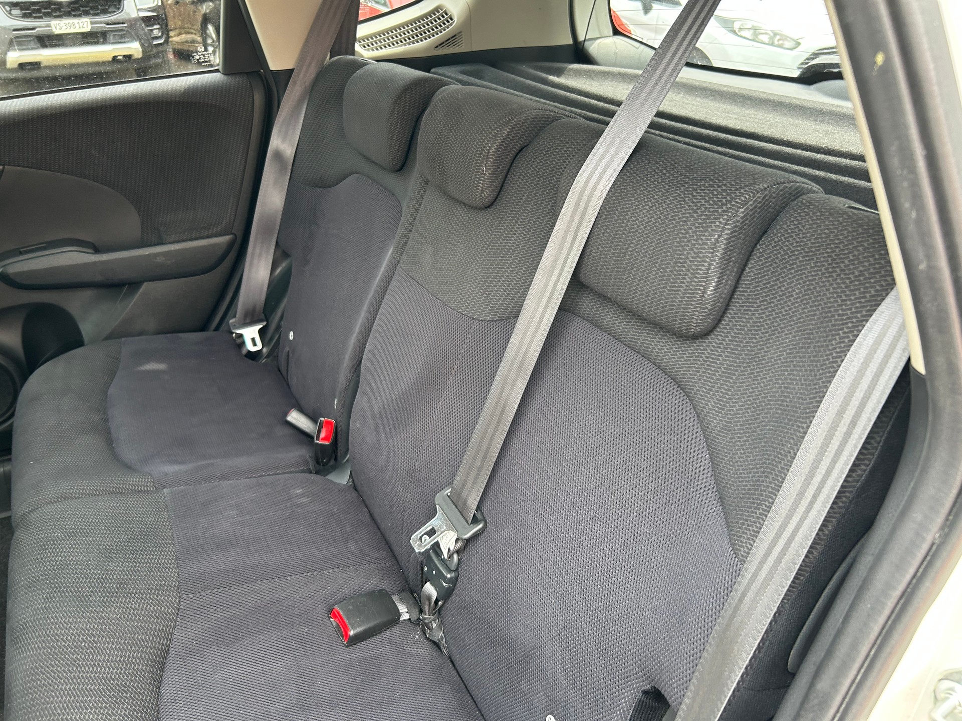 HONDA Jazz 1.3i Hybrid Comfort CVT-image-9