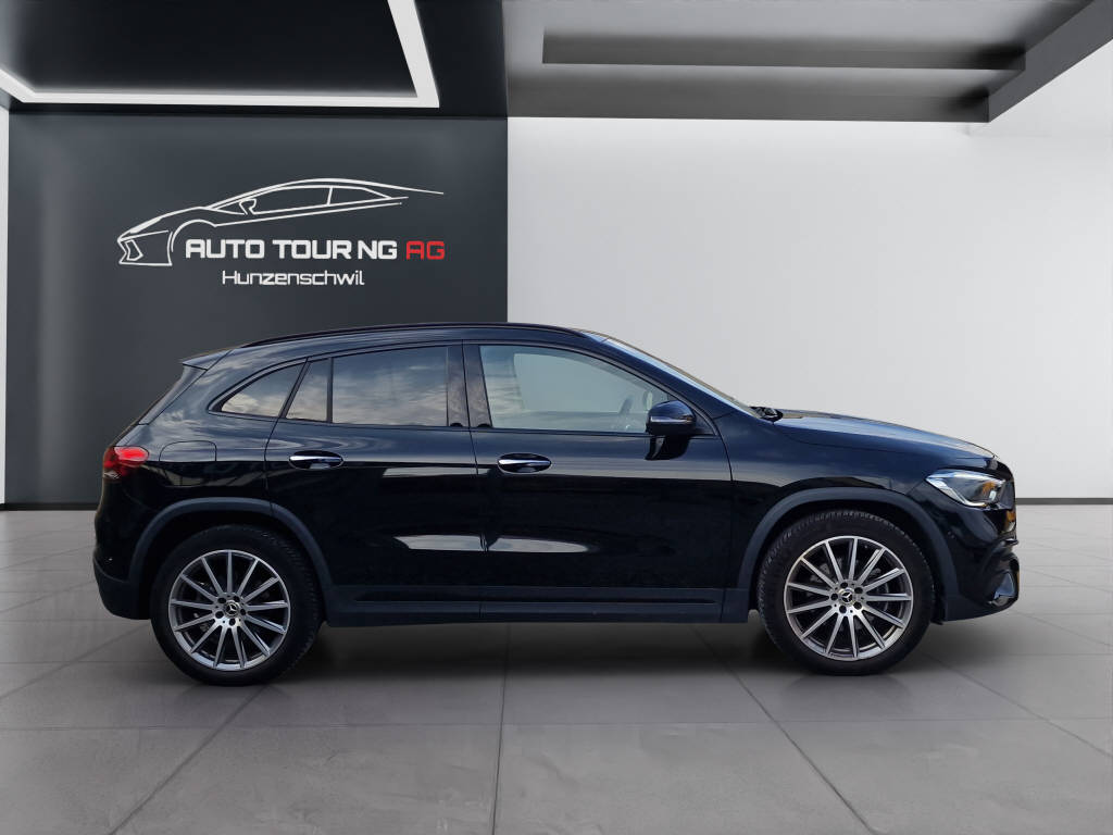 MERCEDES-BENZ GLA 250 e AMG Line-image-1