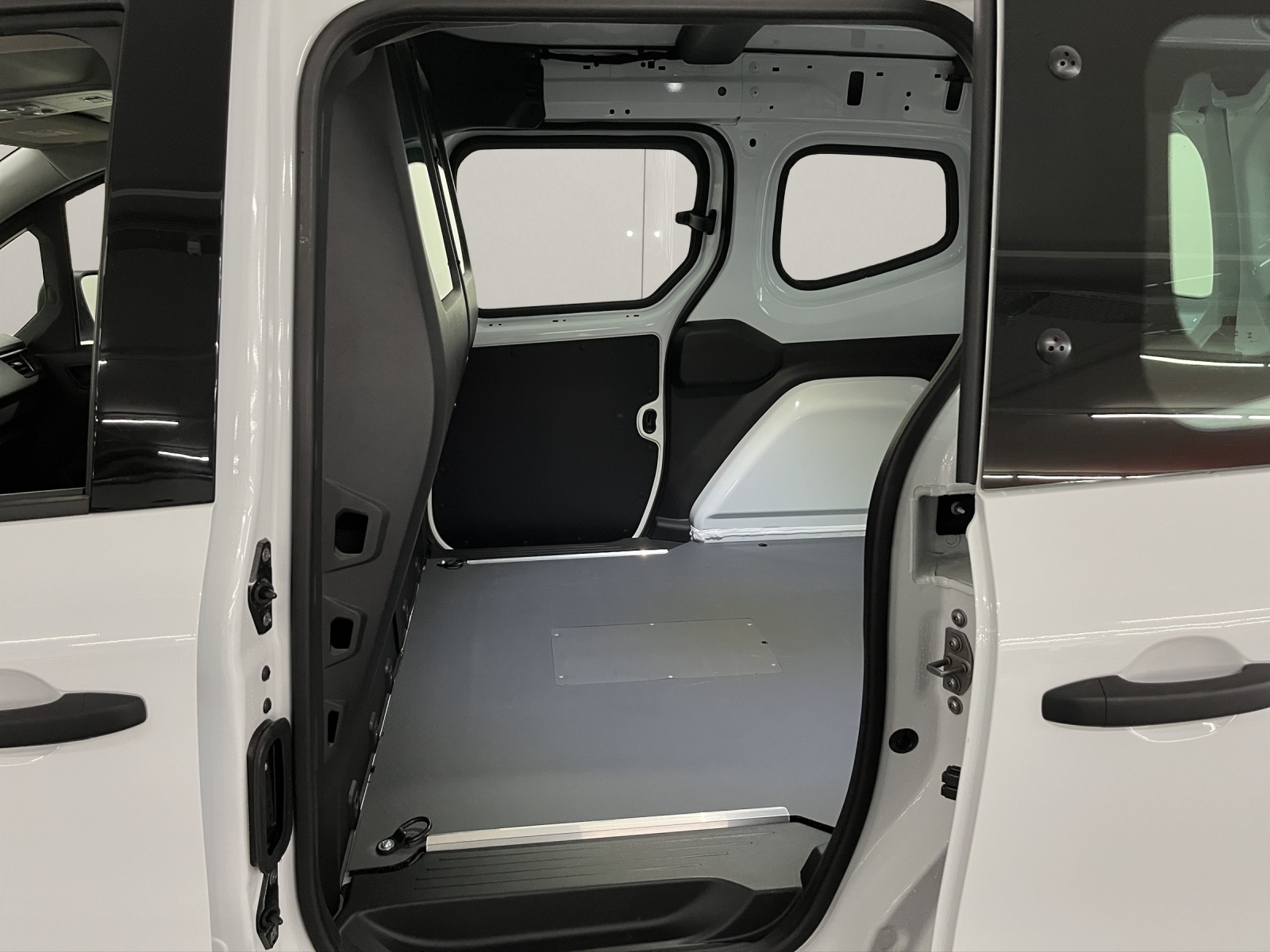 RENAULT Kangoo Van 1.3 TCe 130 Extra-image-13