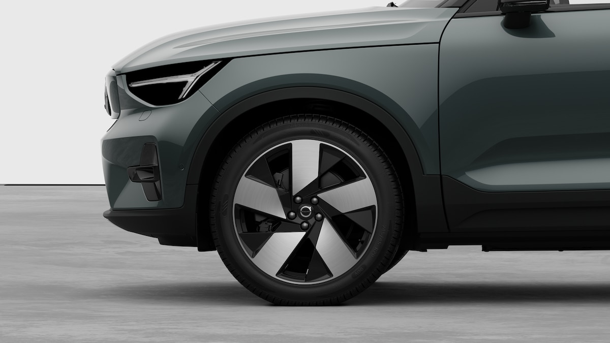 VOLVO EX40 Twin Ultra AWD XCENTRIC-image-7