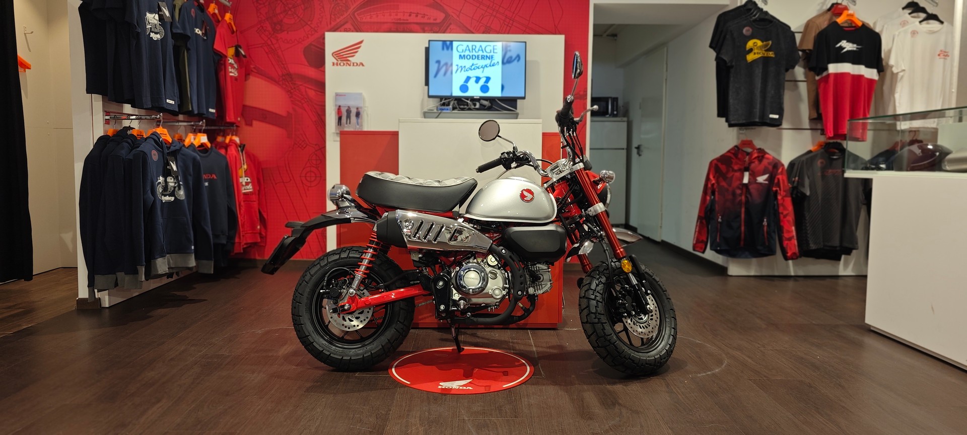 HONDA Z 125 Monkey-showroom-element-1