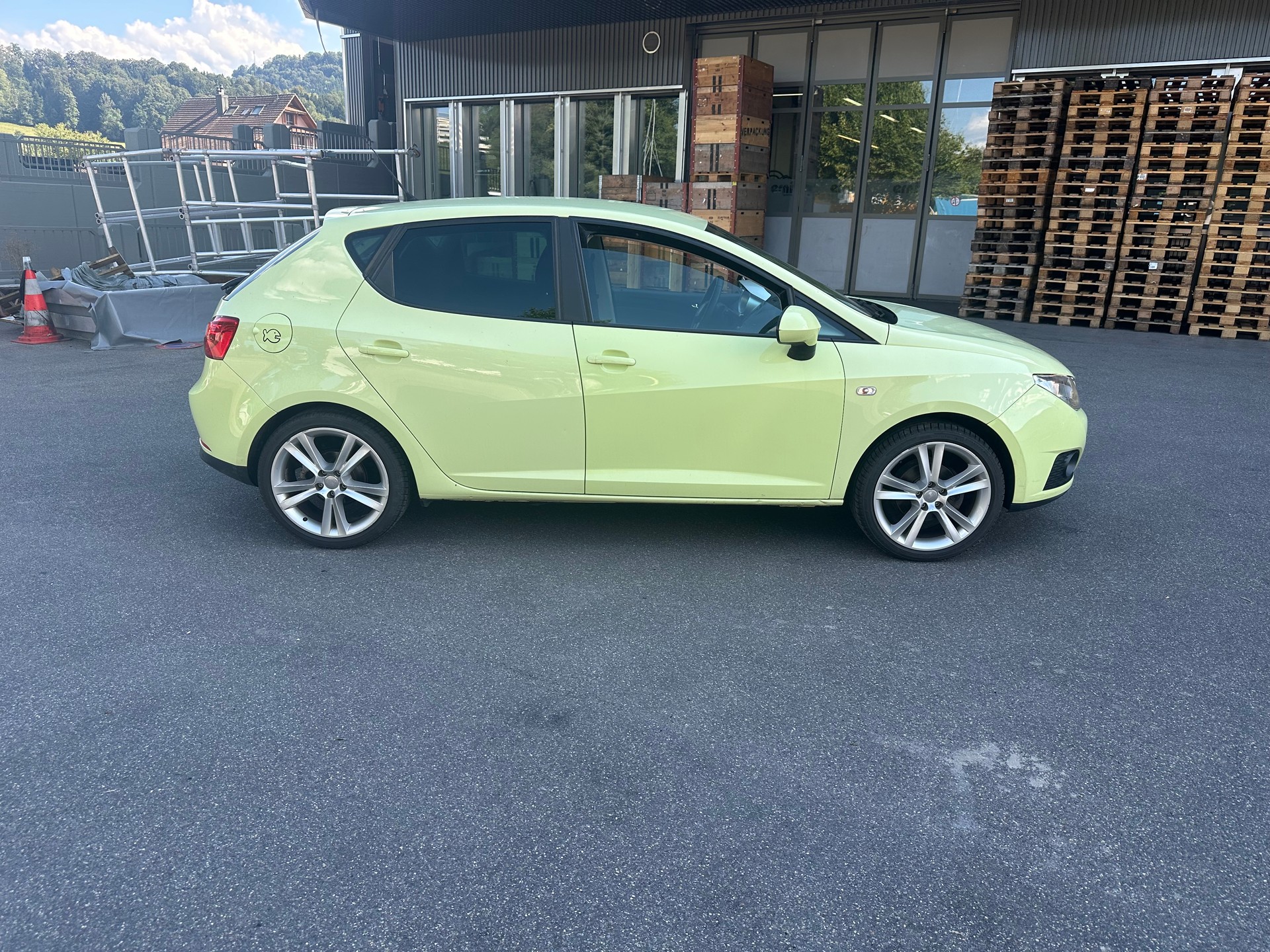 SEAT Ibiza 1.6 Stylance-image-4