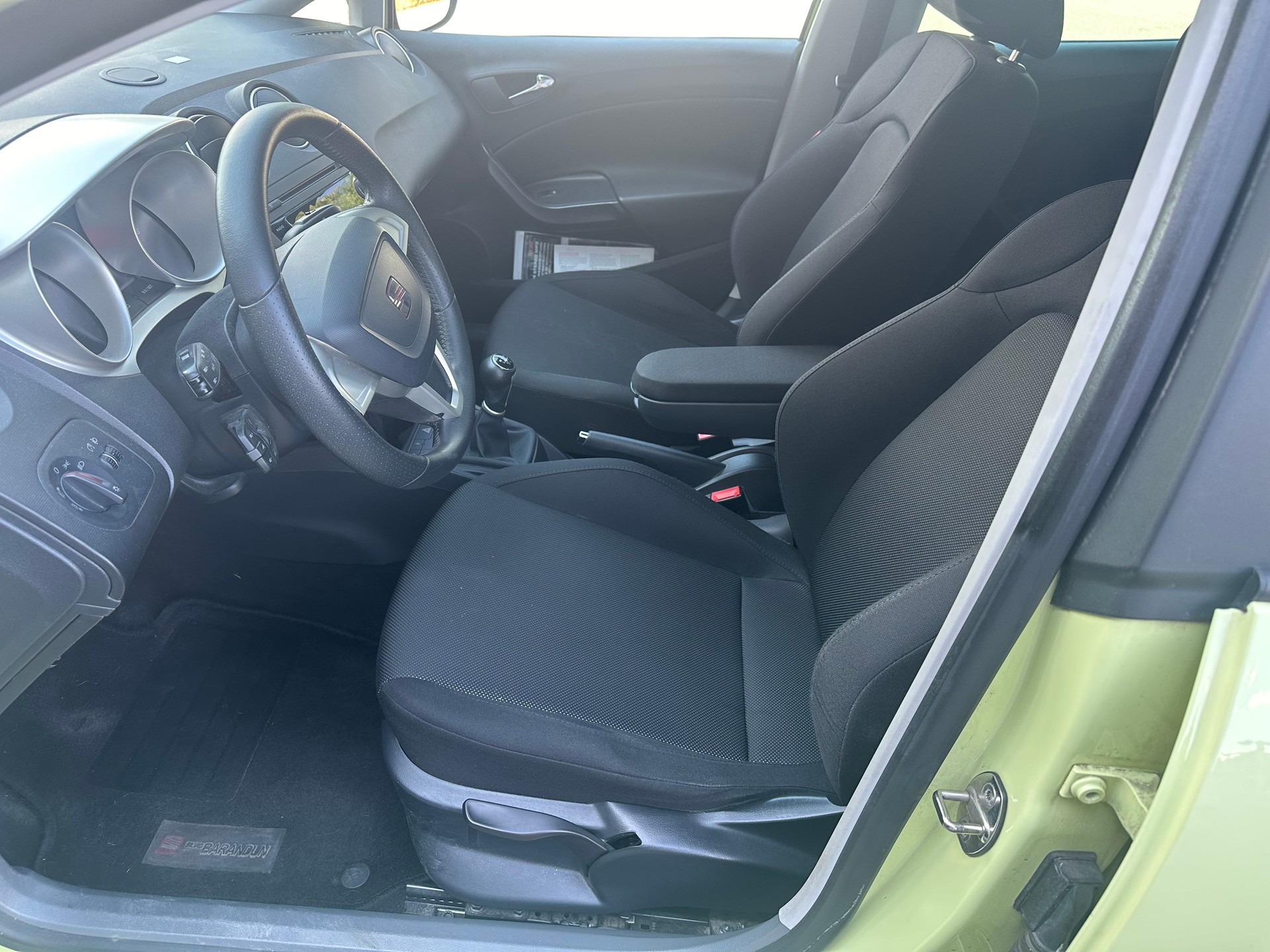 SEAT Ibiza 1.6 Stylance-image-9