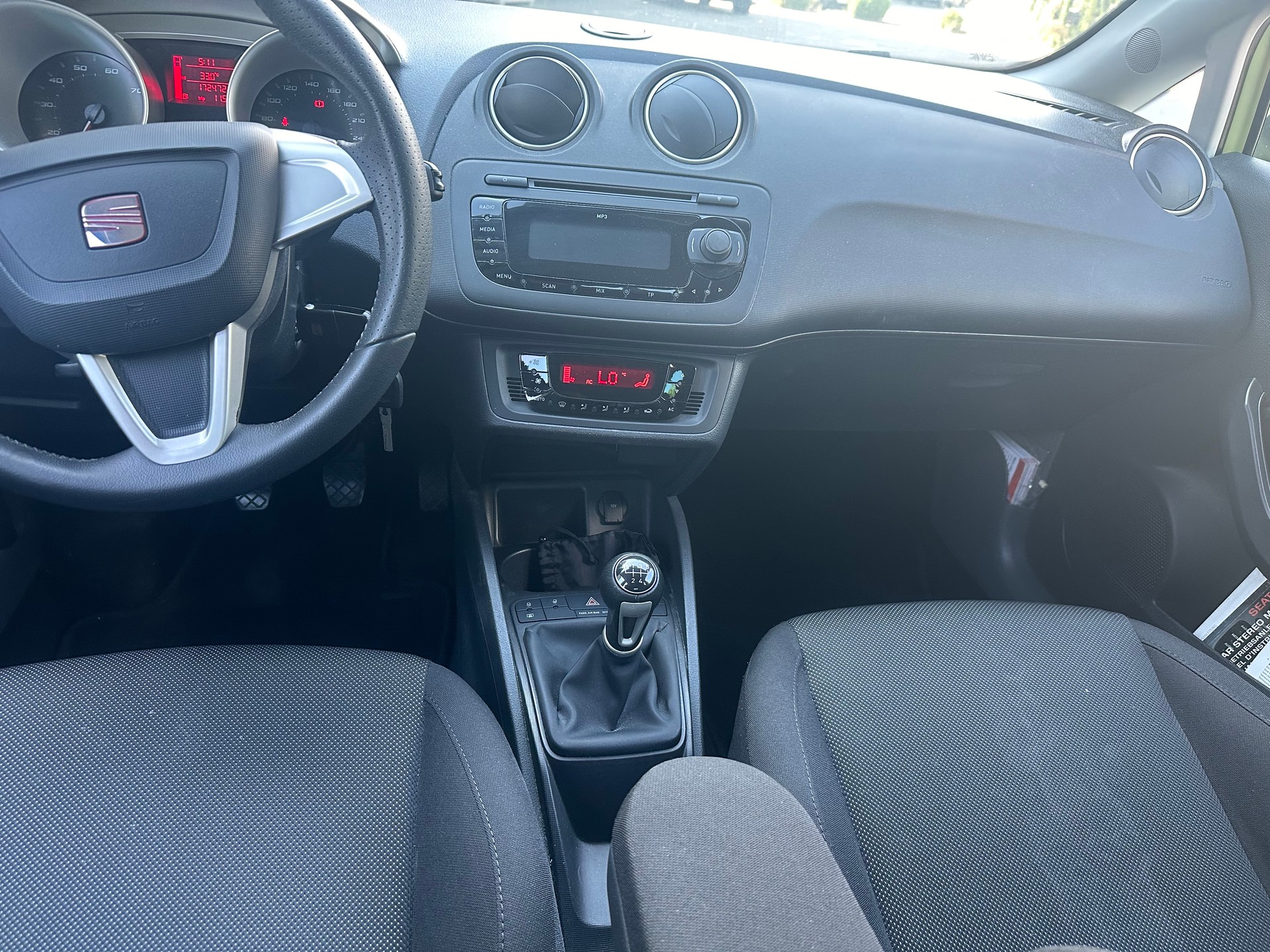 SEAT Ibiza 1.6 Stylance-image-12