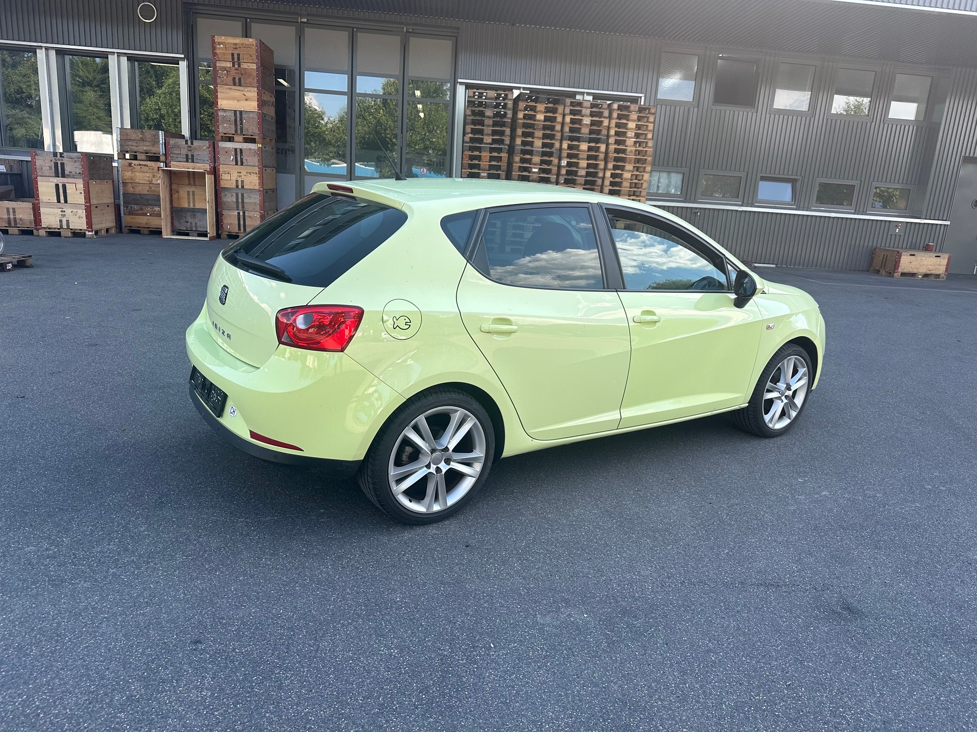 SEAT Ibiza 1.6 Stylance-image-5