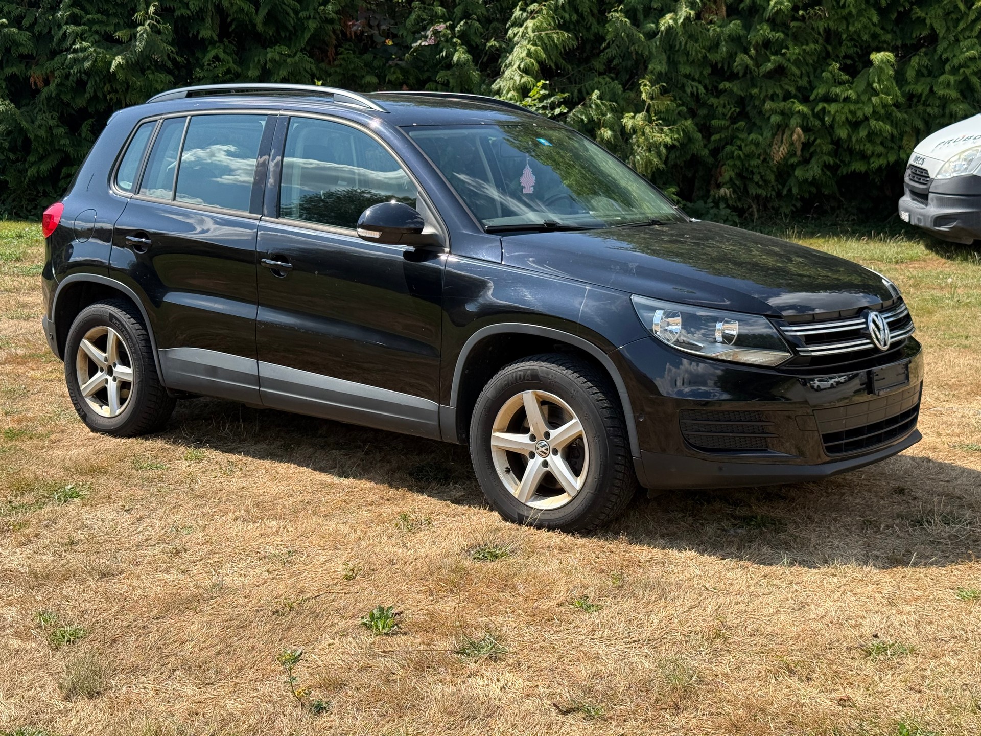 VW Tiguan 1.4 TSI Design 4Motion-image-1