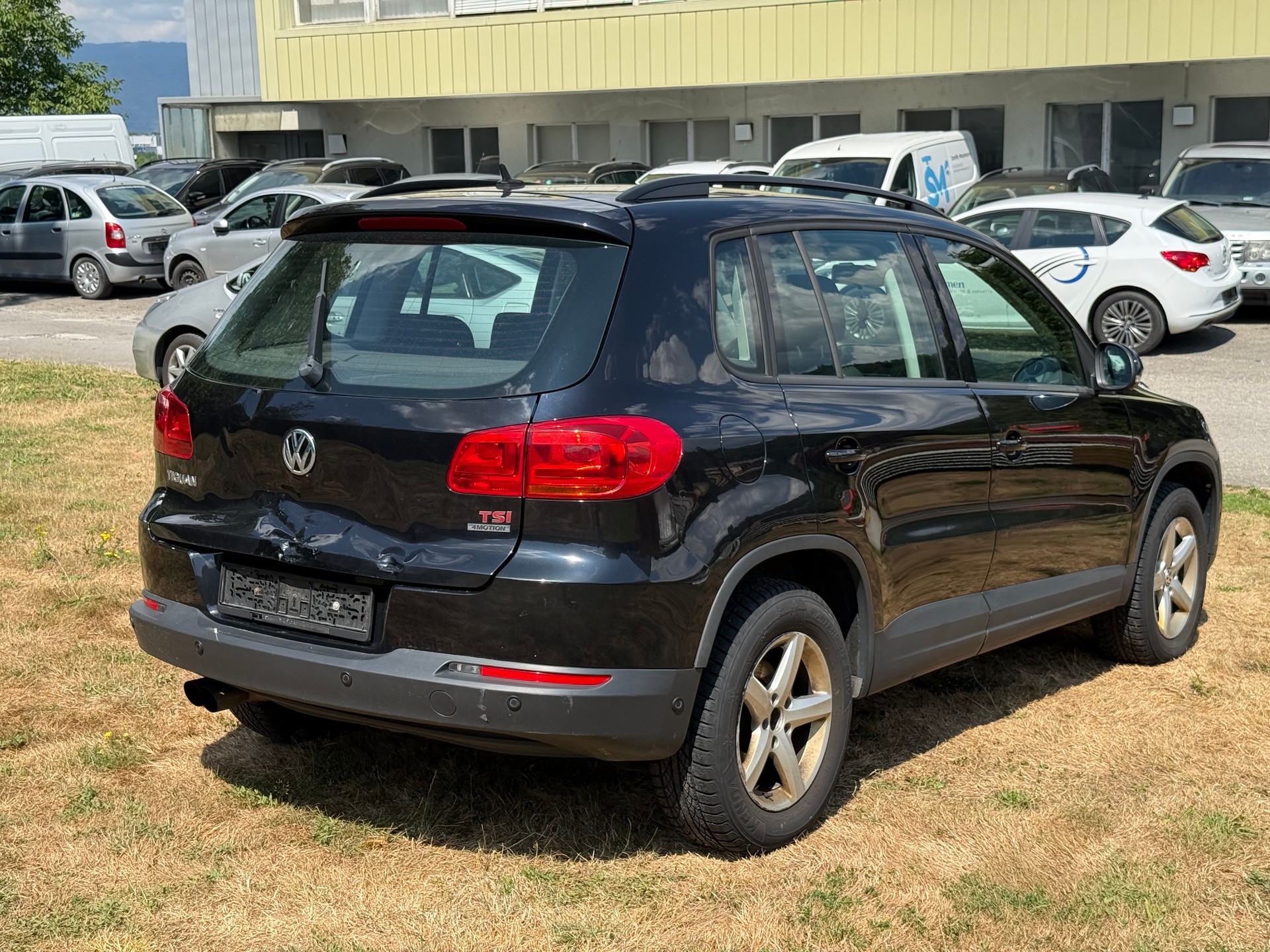 VW Tiguan 1.4 TSI Design 4Motion-image-4