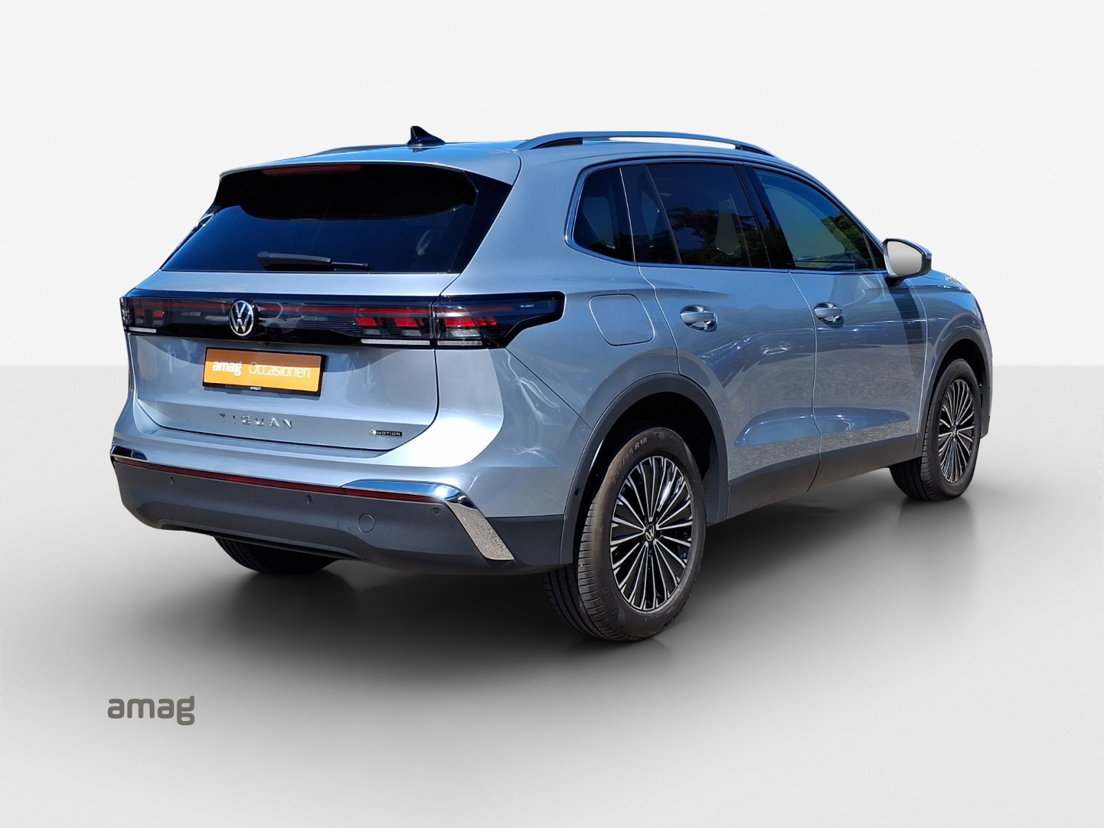 VW Tiguan 2.0 TSI DSG Elegance 4Motion-image-4