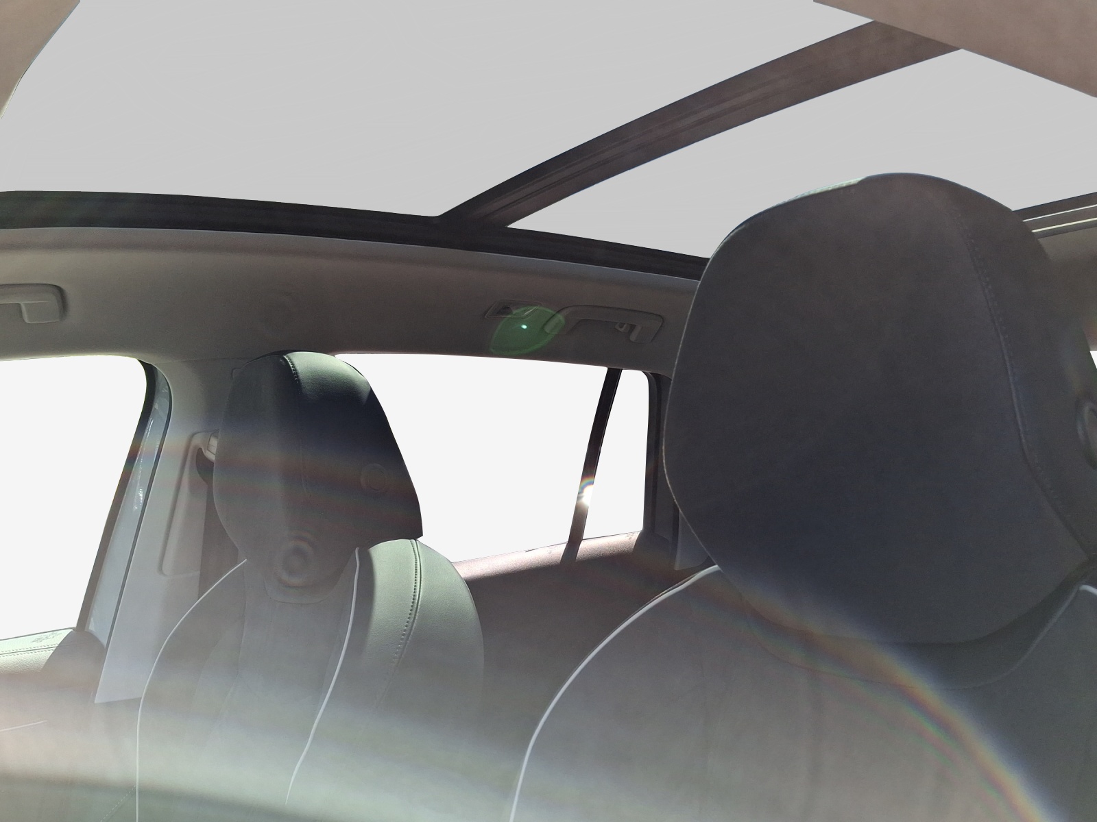 VW Tiguan 2.0 TSI DSG Elegance 4Motion-image-8
