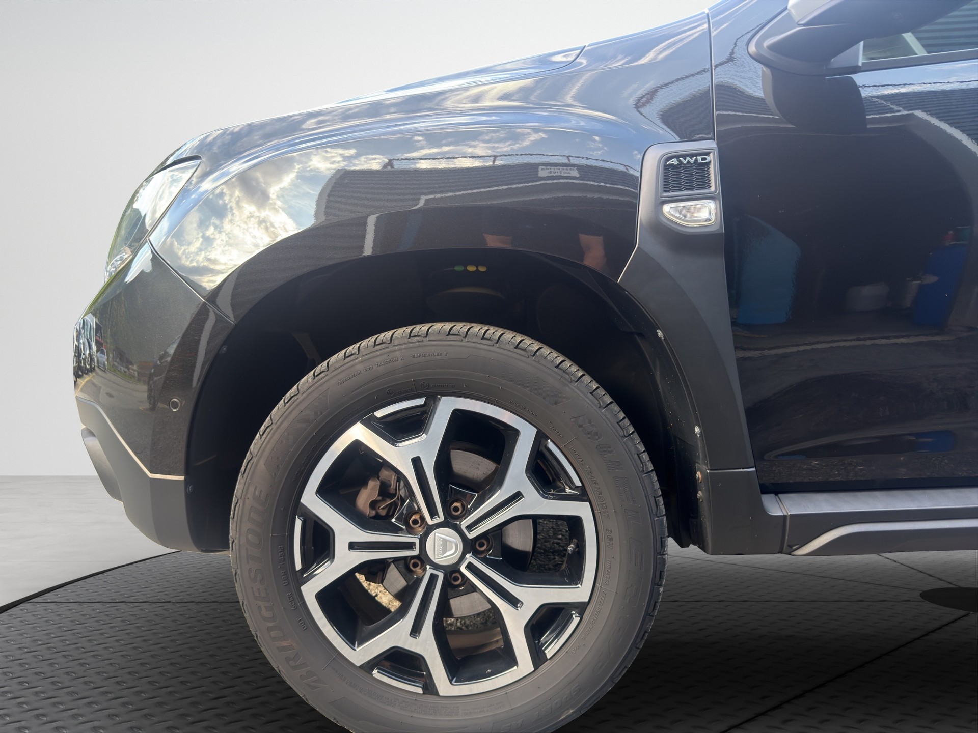 DACIA Duster SCe 115 Prestige 4x4-image-16