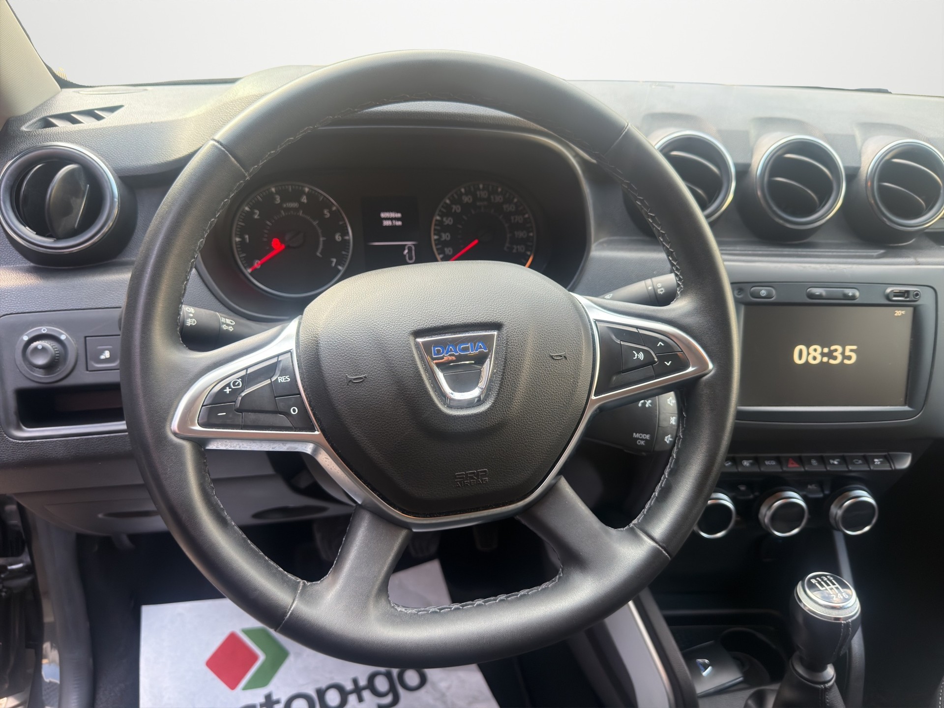 DACIA Duster SCe 115 Prestige 4x4-image-9