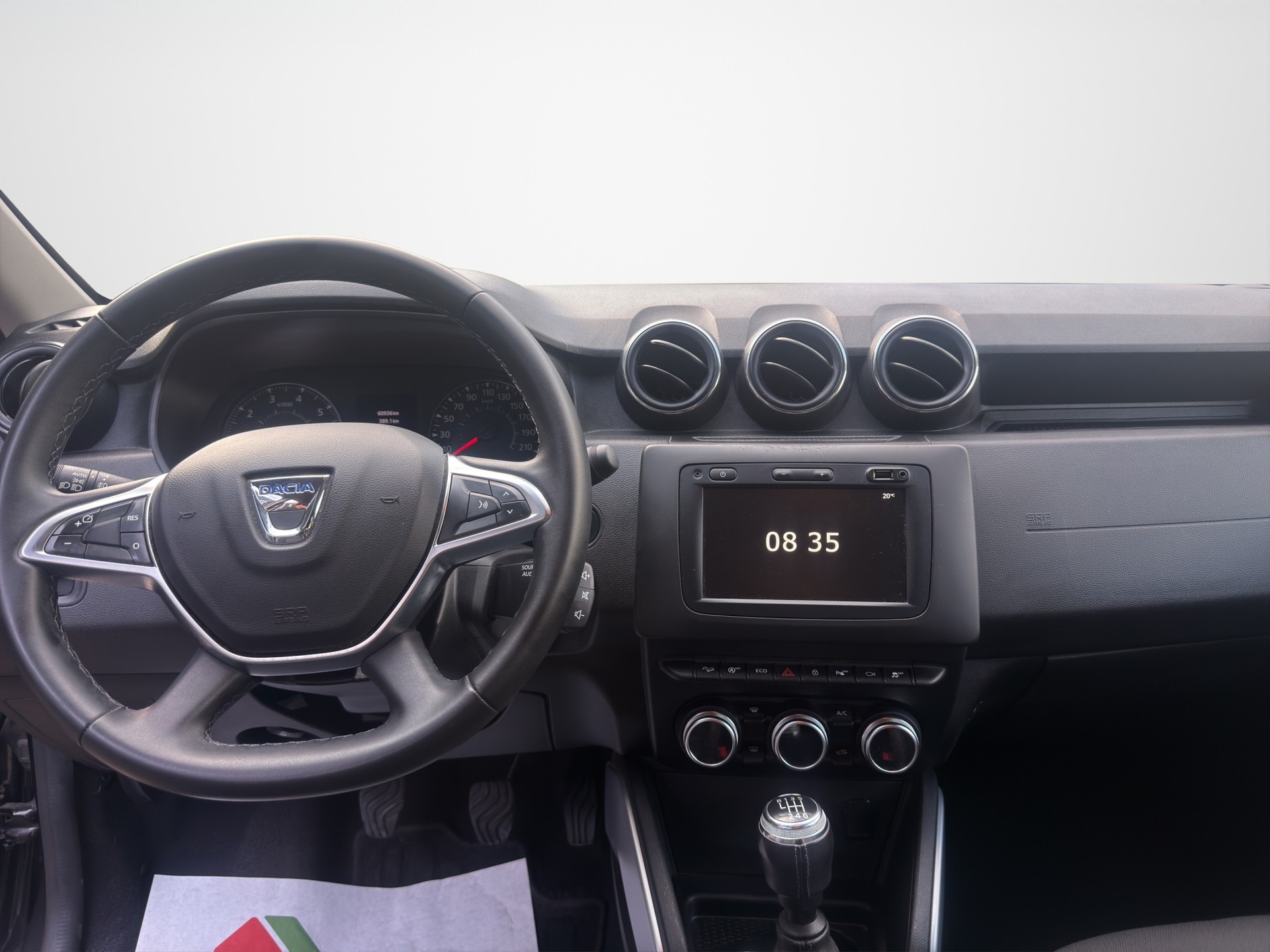 DACIA Duster SCe 115 Prestige 4x4-image-11