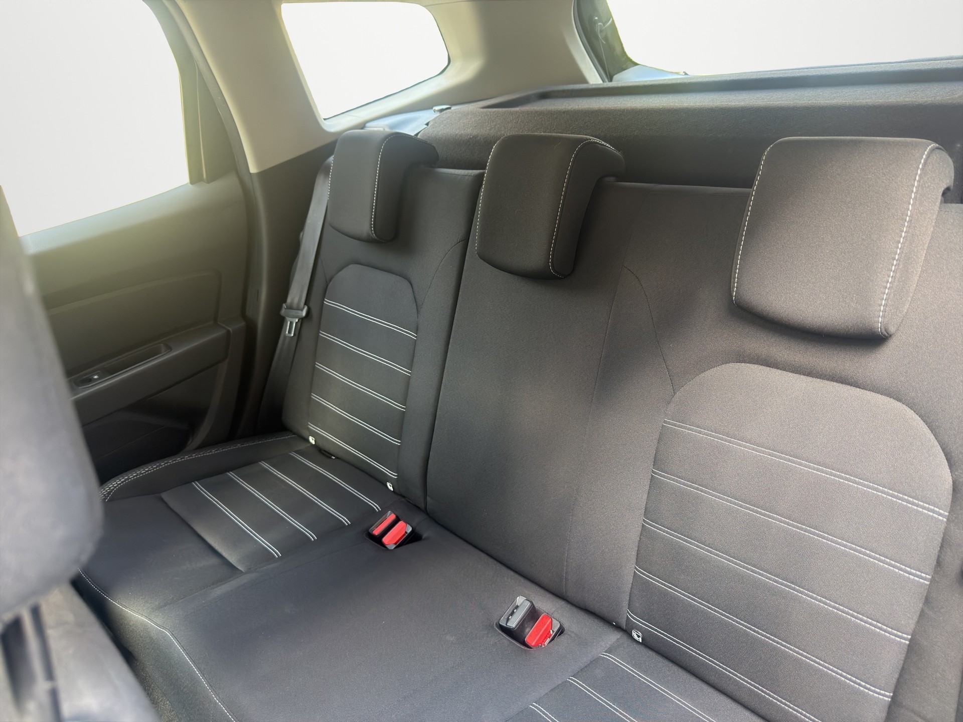 DACIA Duster SCe 115 Prestige 4x4-image-10
