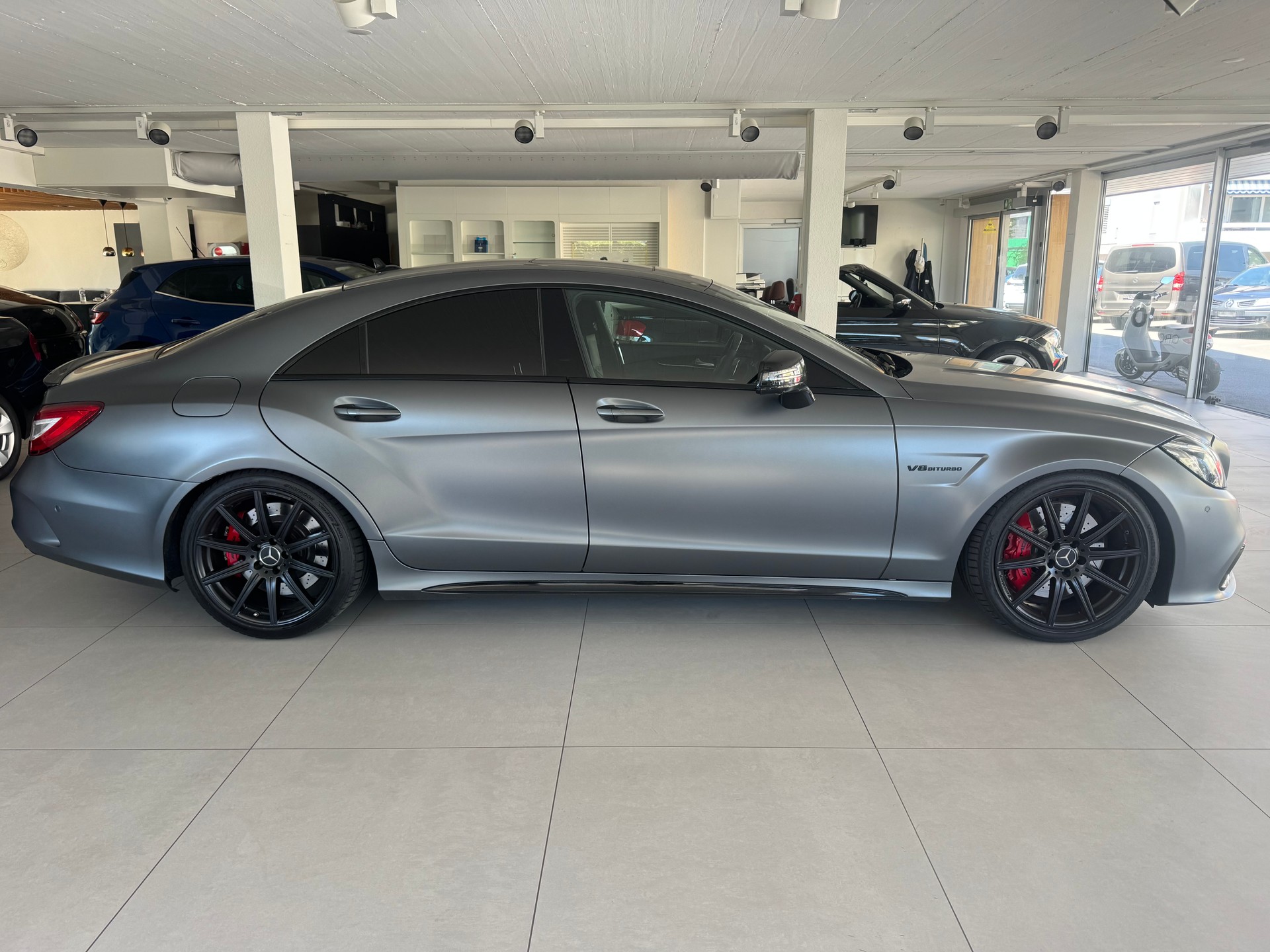 MERCEDES-BENZ CLS 63 AMG S 4Matic Speedshift MCT-showroom-element-3
