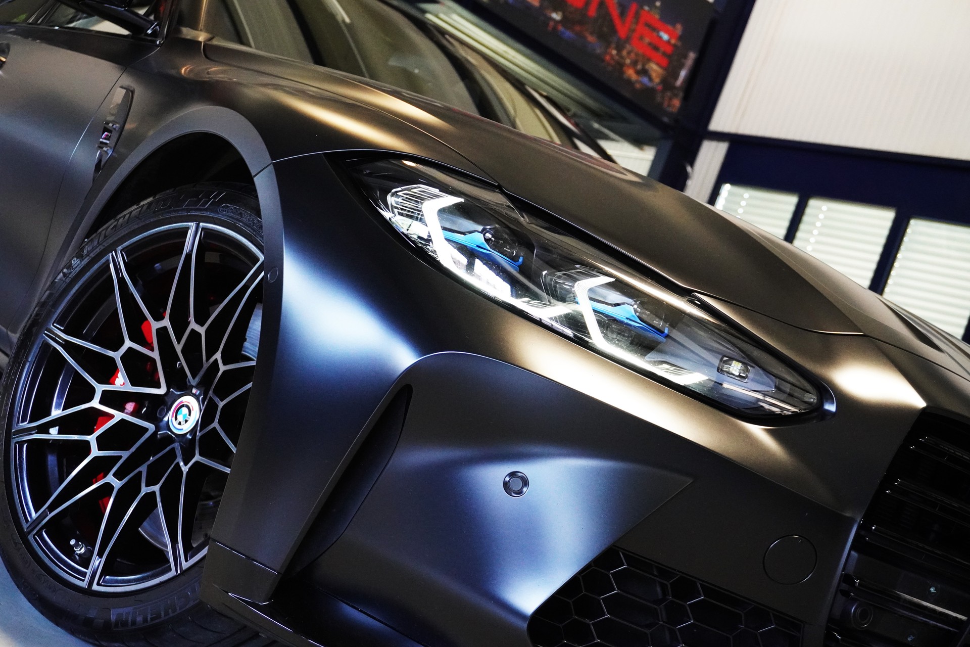 BMW M3 Touring xDrive Competition M // Frozen Black Metallic //-image-1