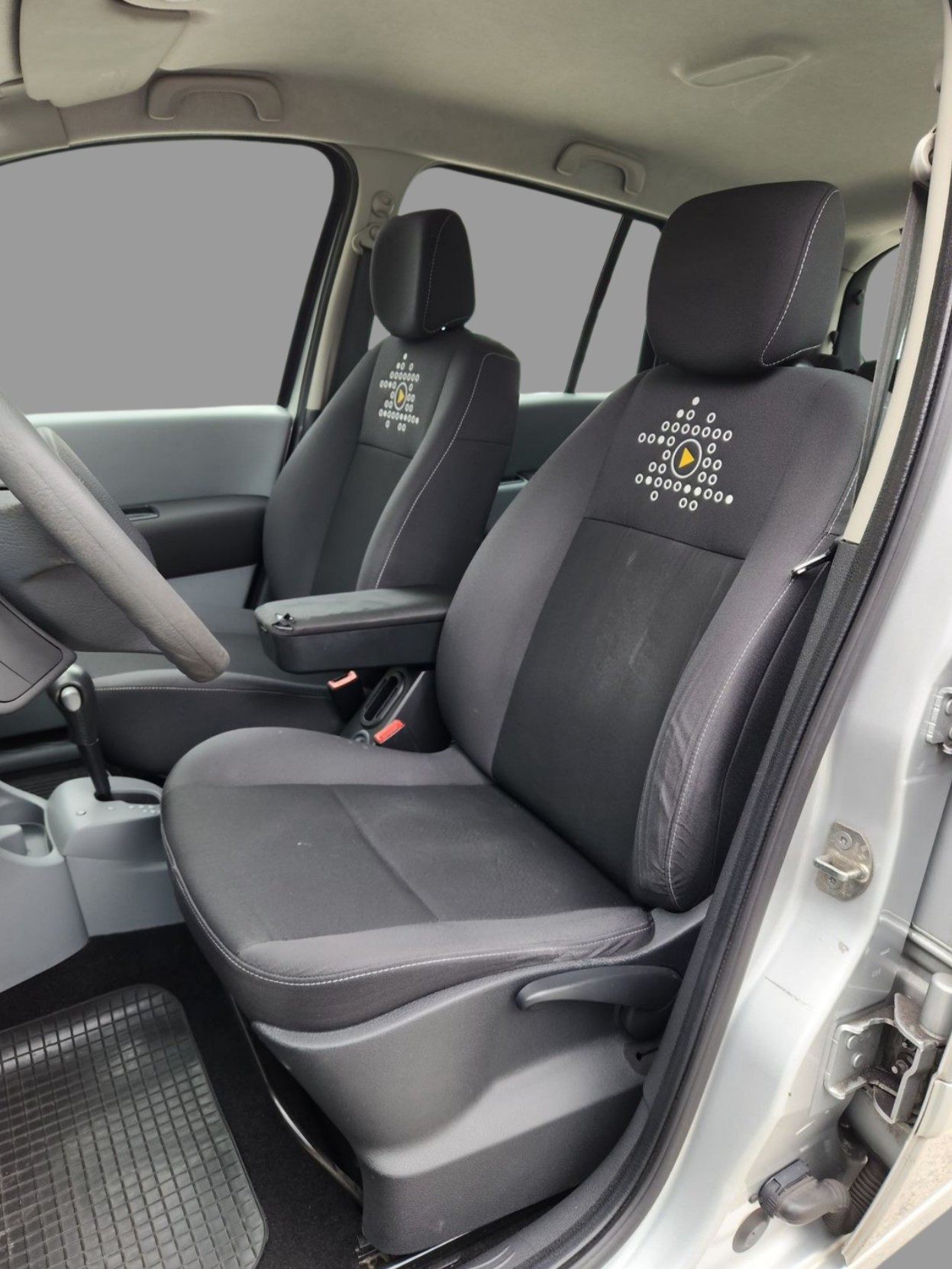 RENAULT Modus 1.6 16V Night&Day Automatic-image-13