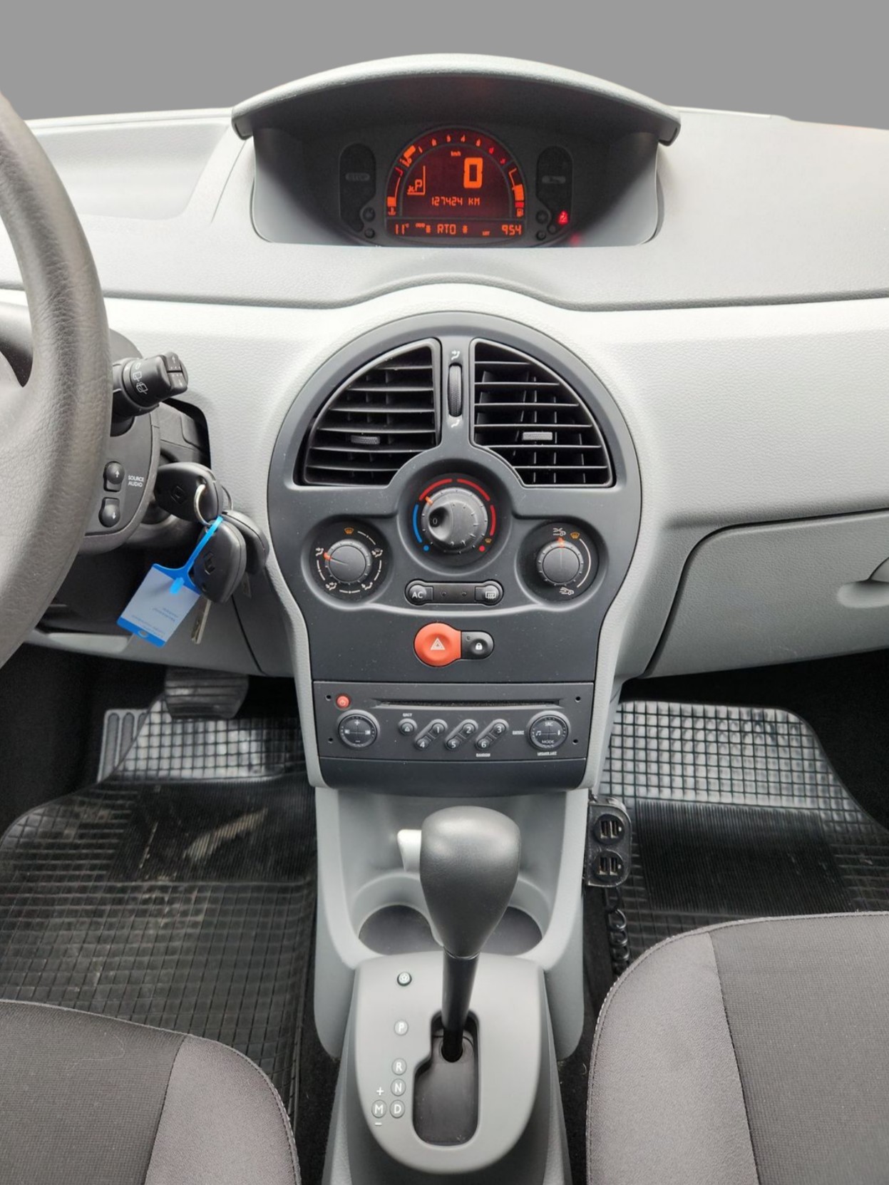 RENAULT Modus 1.6 16V Night&Day Automatic-image-10