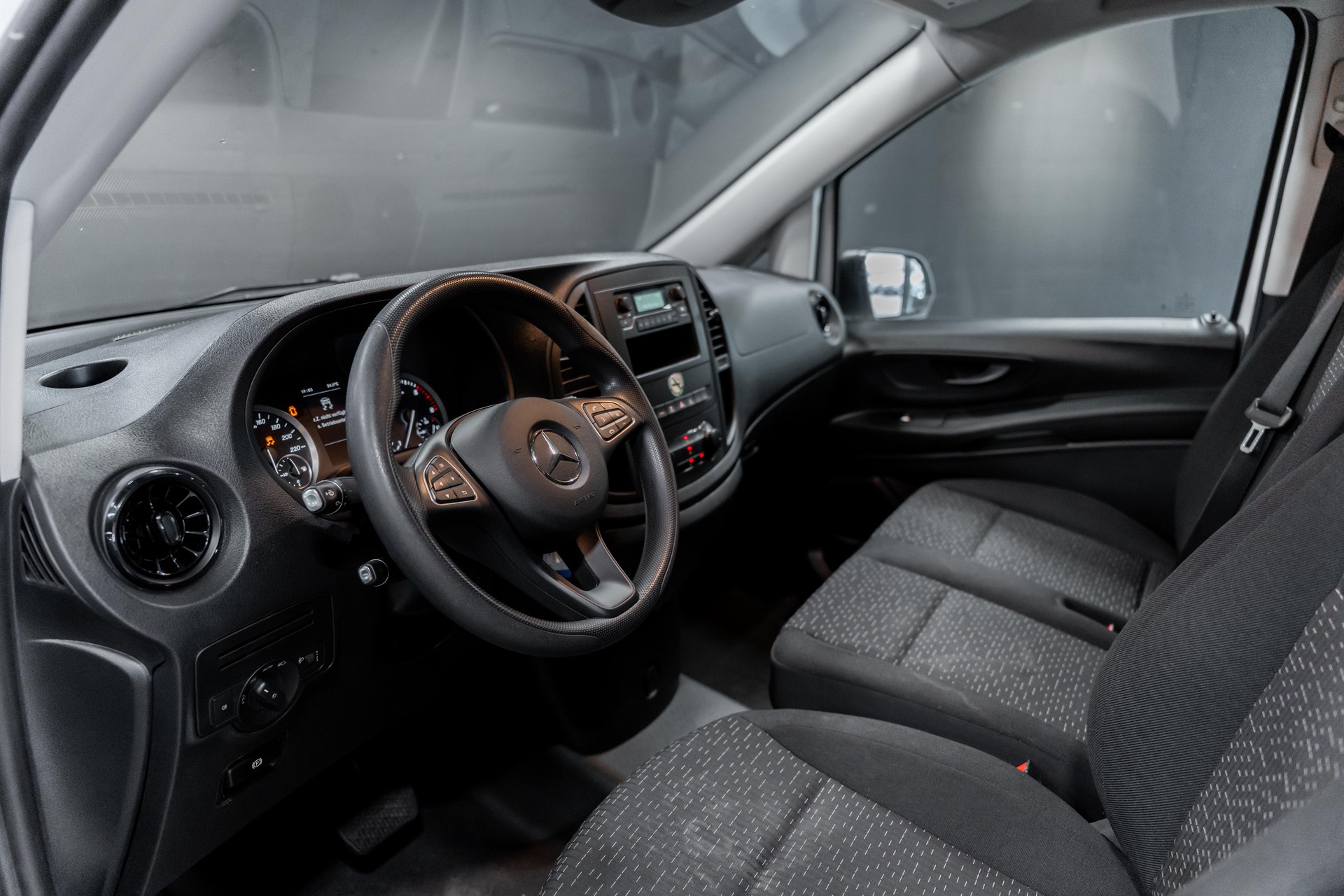 MERCEDES-BENZ Vito 116 CDI Lang 9G-Tronic Base / CH Auto / Gratis Service / Super Ausstattung-image-5