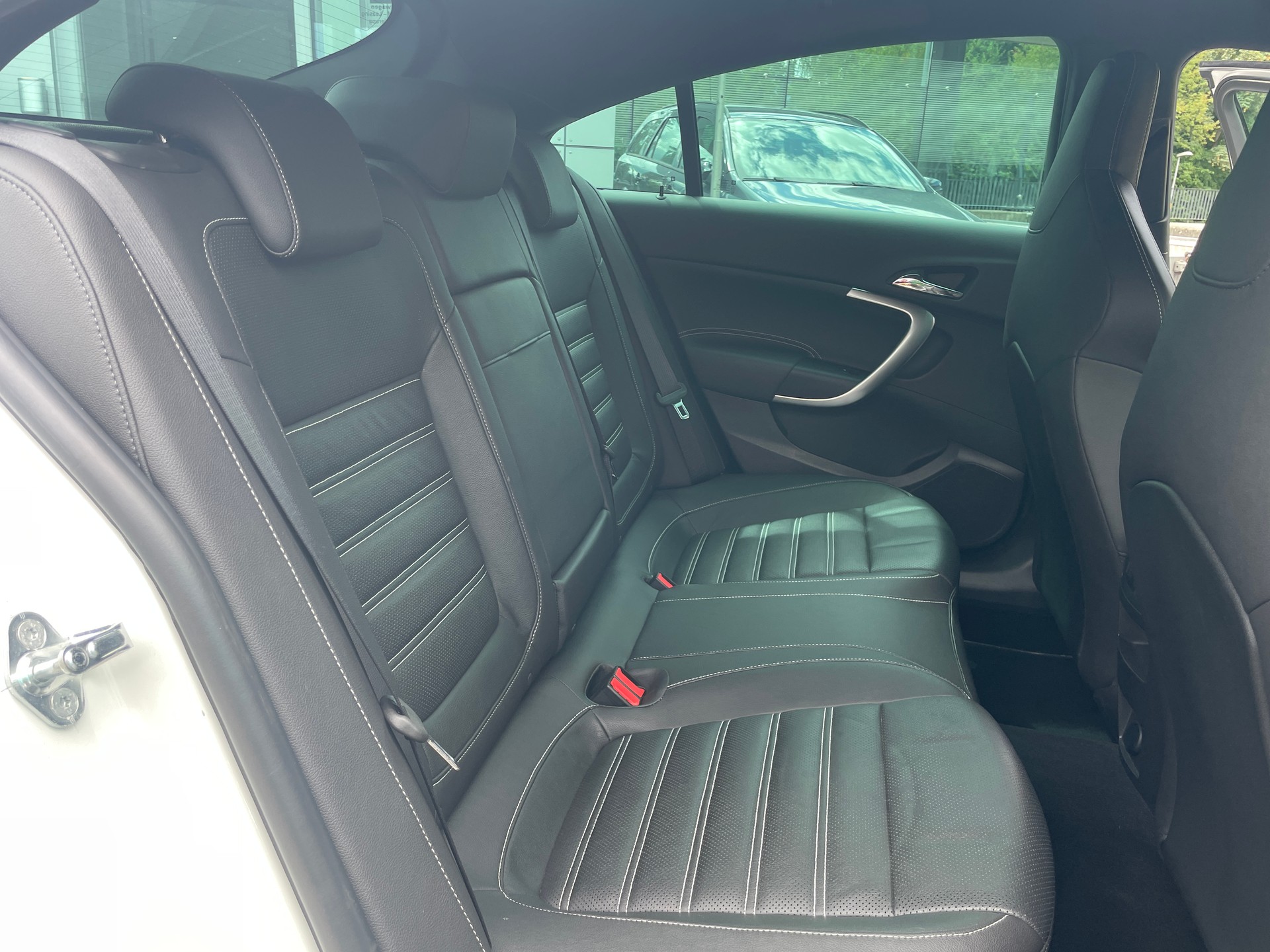 OPEL Insignia 2.8 Turbo OPC 4WD Automatic-image-14