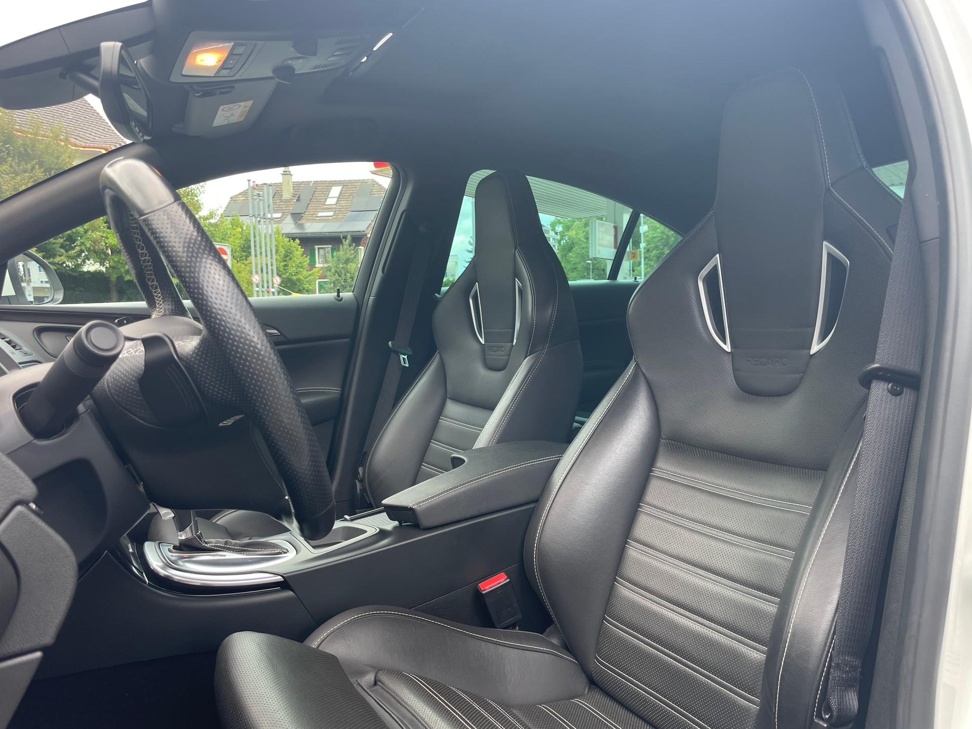 OPEL Insignia 2.8 Turbo OPC 4WD Automatic-image-9