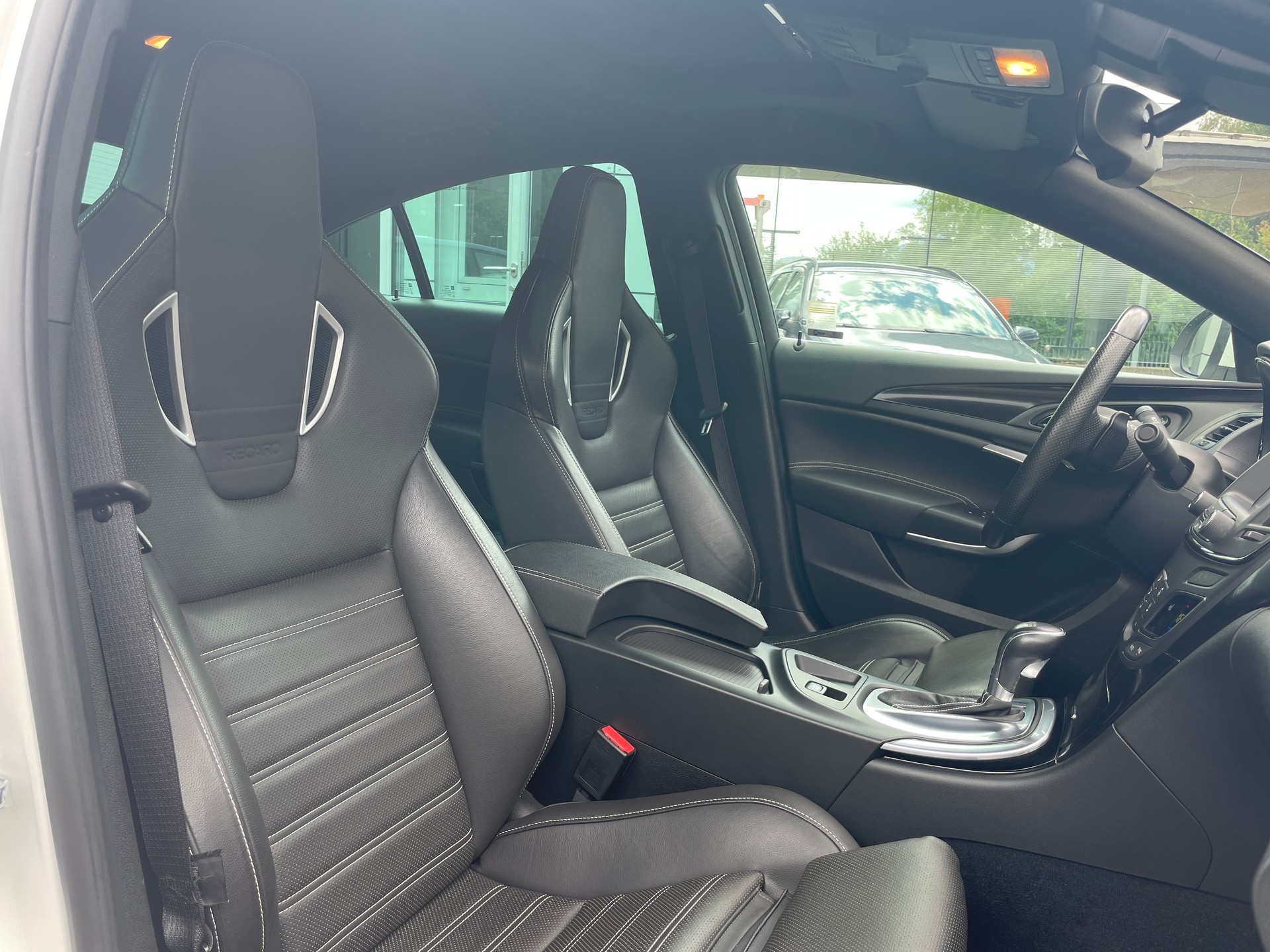 OPEL Insignia 2.8 Turbo OPC 4WD Automatic-image-15