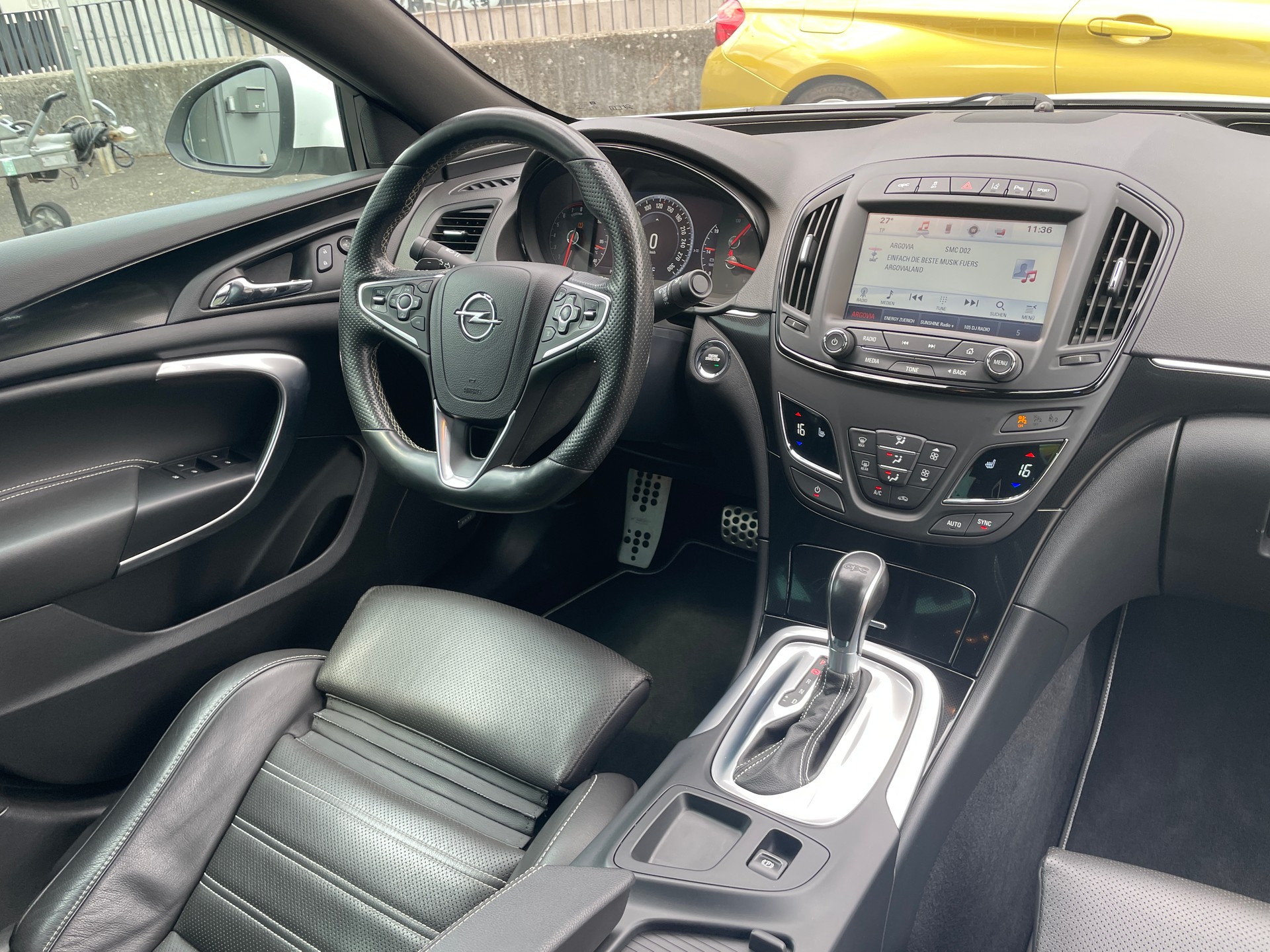 OPEL Insignia 2.8 Turbo OPC 4WD Automatic-image-16