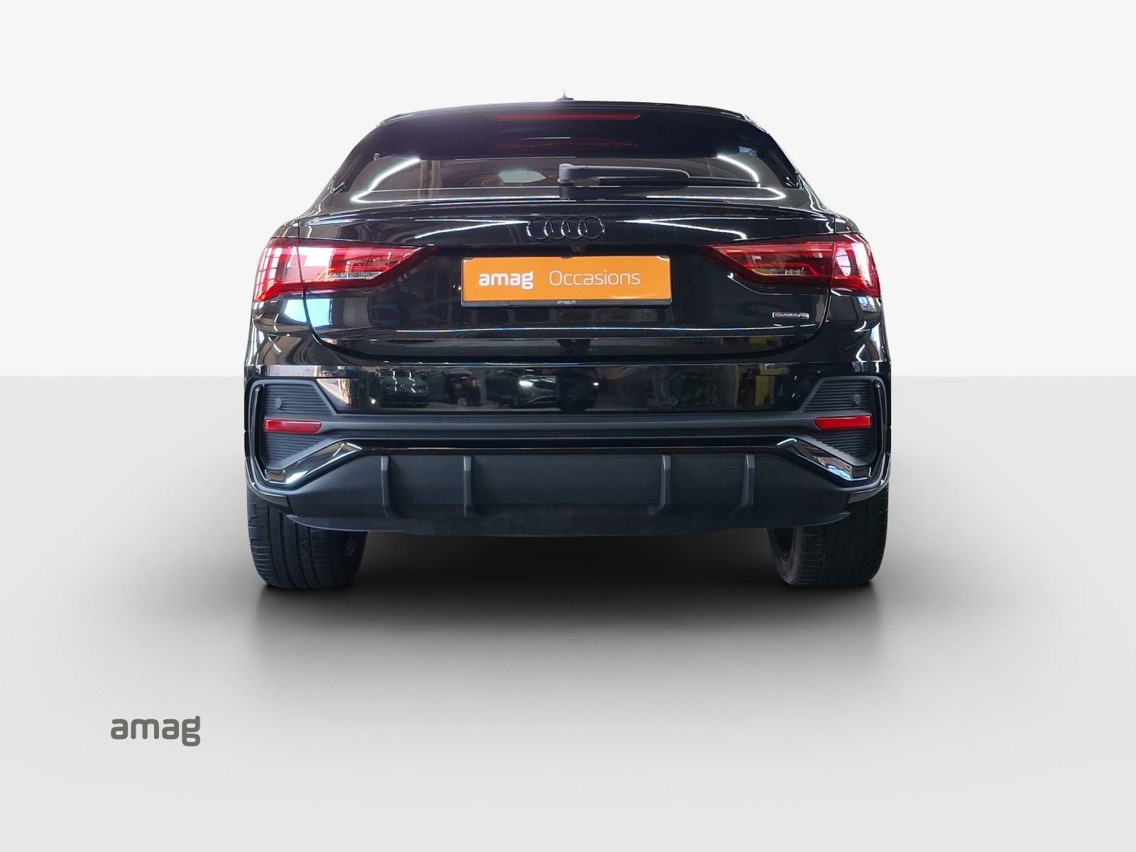 AUDI Q3 Sportback 40 TDI S line quattro S-tronic-image-3