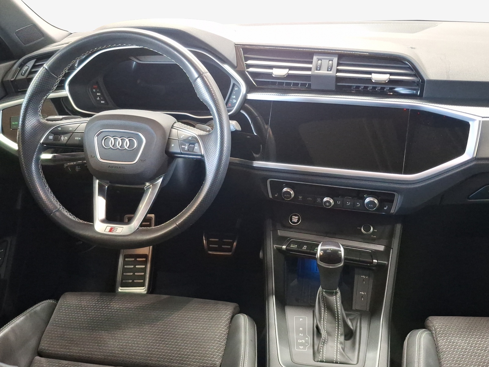 AUDI Q3 Sportback 40 TDI S line quattro S-tronic-image-8