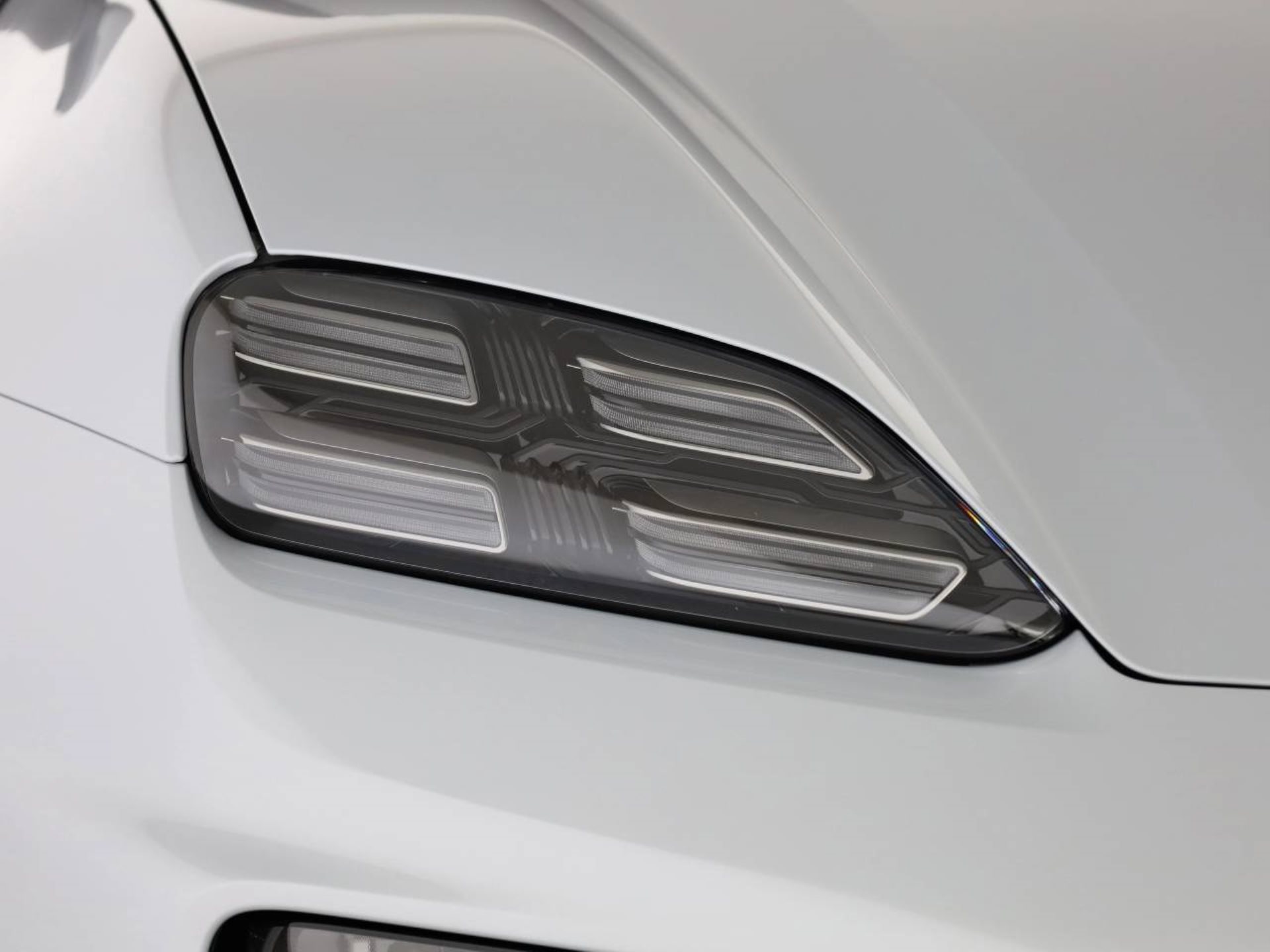 PORSCHE Macan 4S-image-19