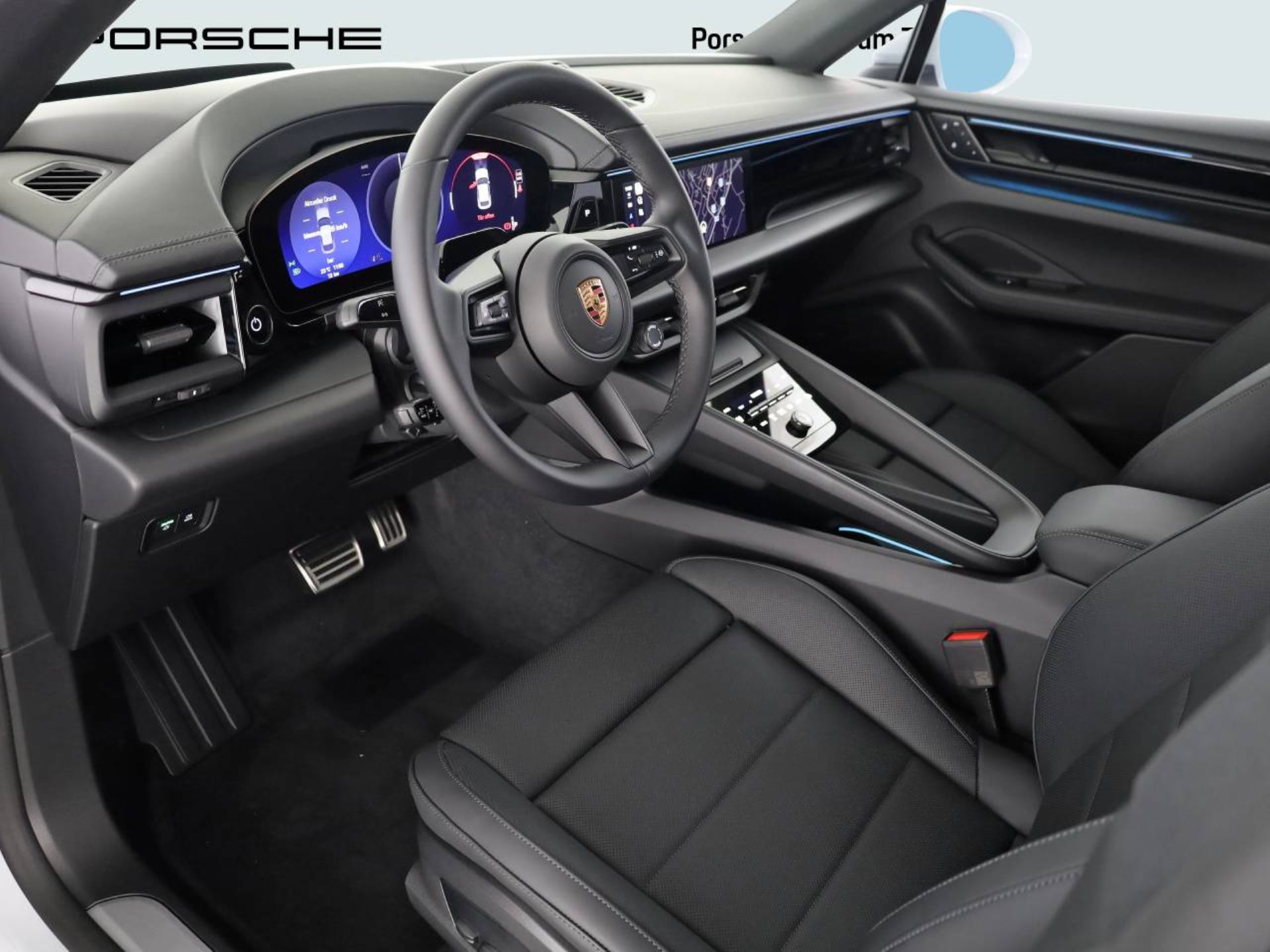 PORSCHE Macan 4S-image-3
