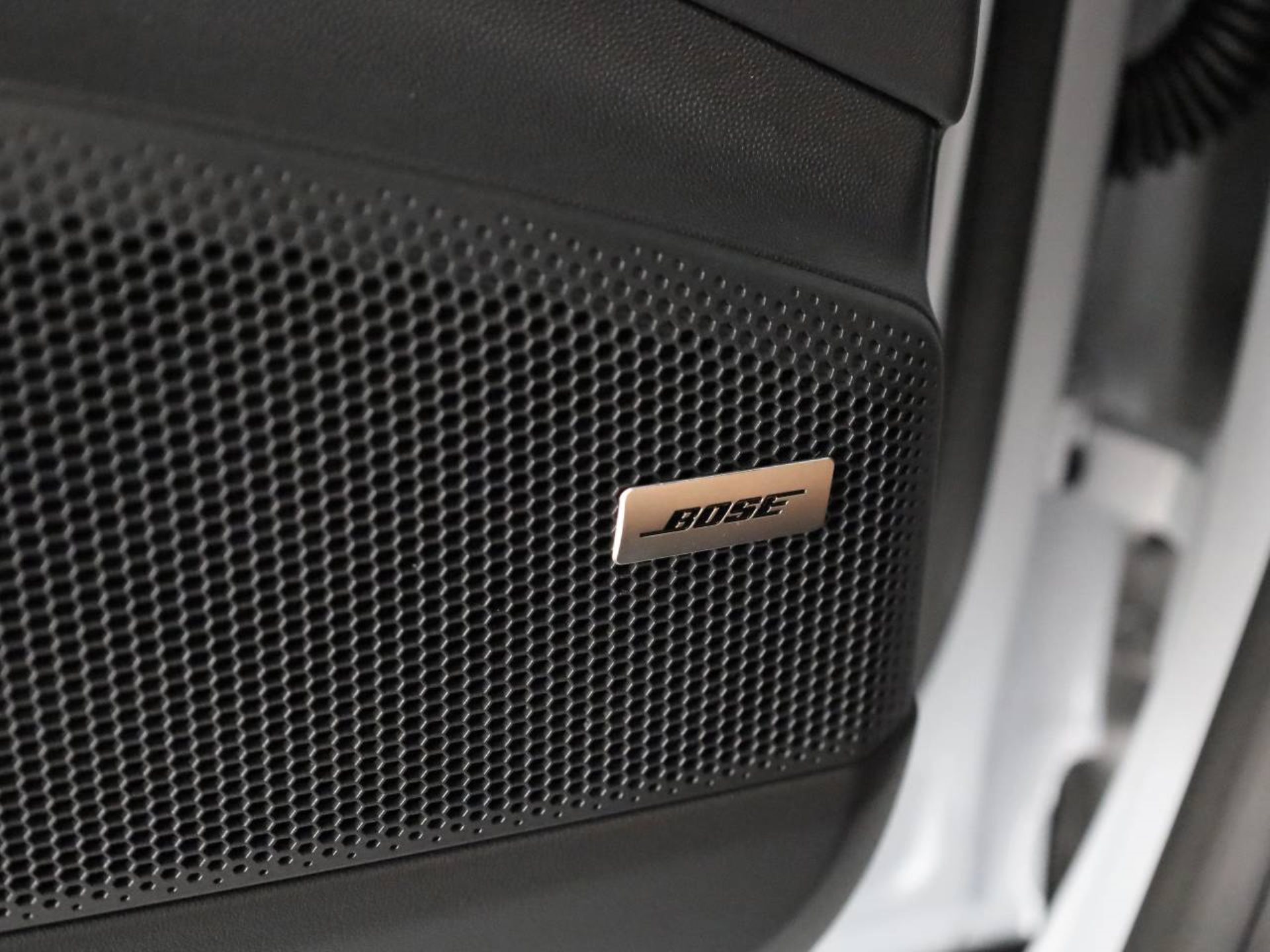 PORSCHE Macan 4S-image-13