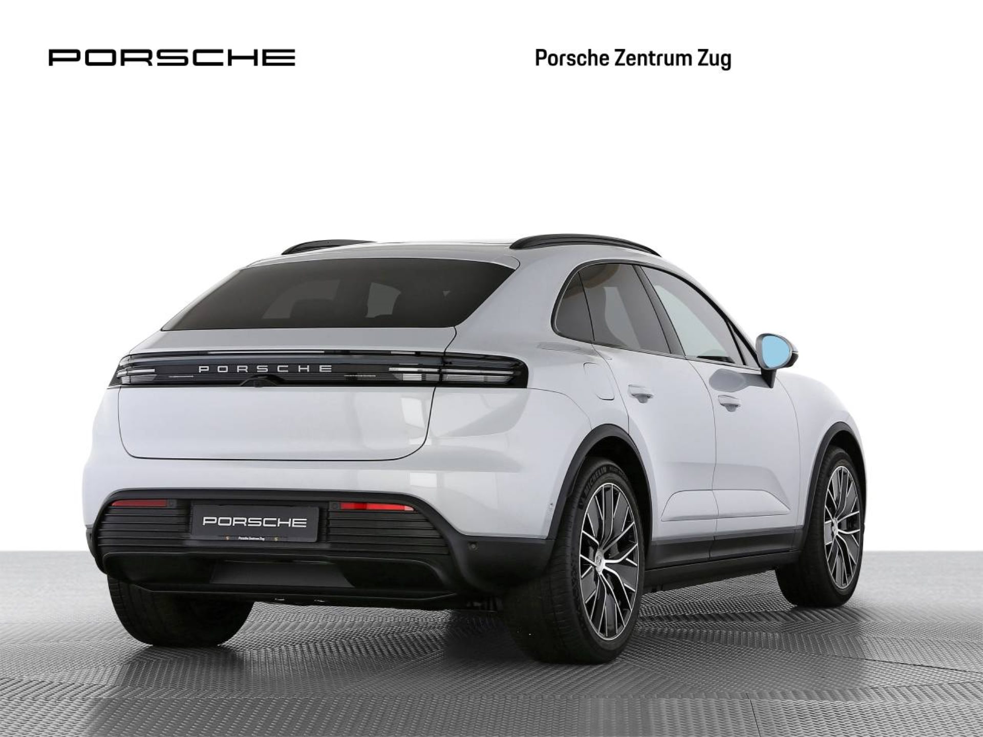 PORSCHE Macan 4S-image-1