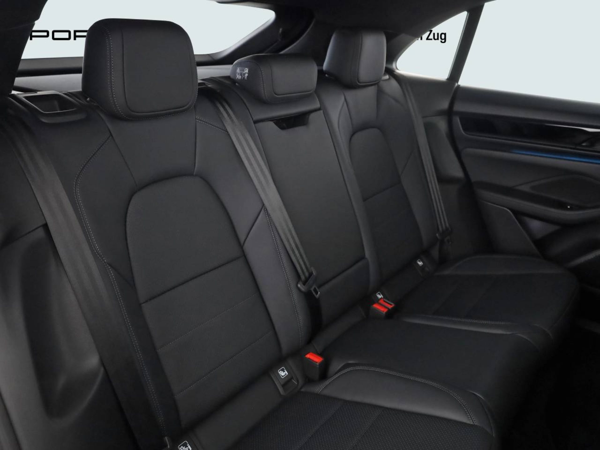 PORSCHE Macan 4S-image-11