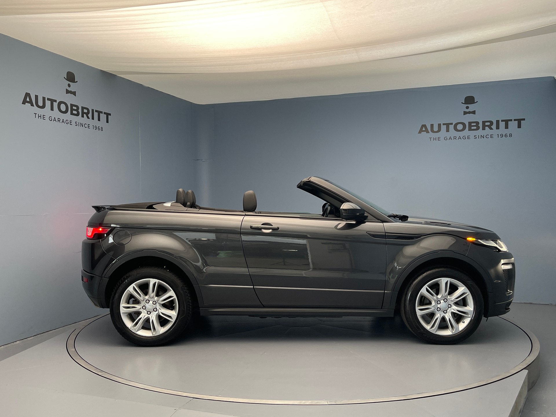 LAND ROVER Range Rover Evoque Convertible 2.0 Si4 HSE Dynamic-image-3