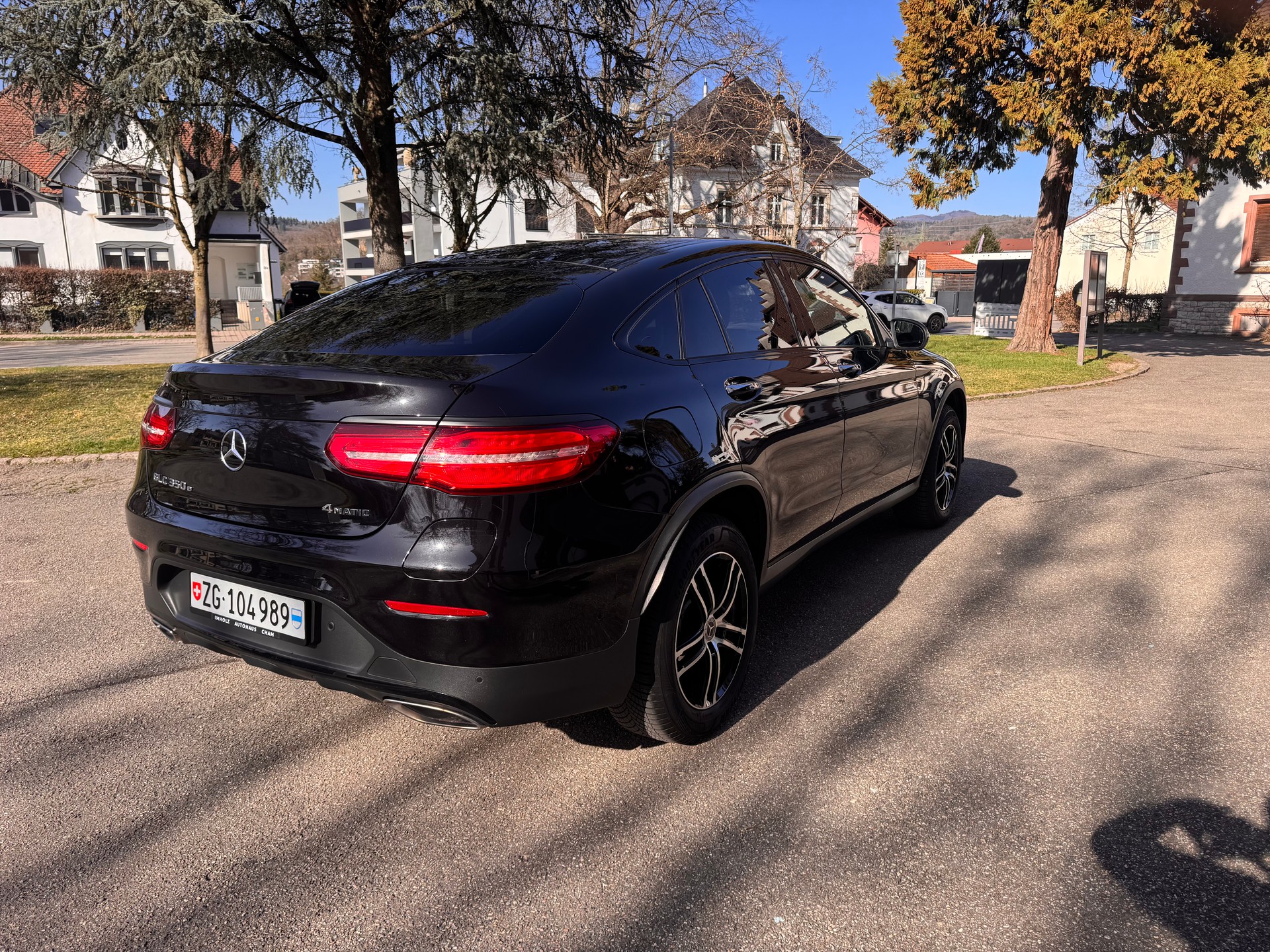 MERCEDES-BENZ GLC 350 e AMG Line 4m-image-3