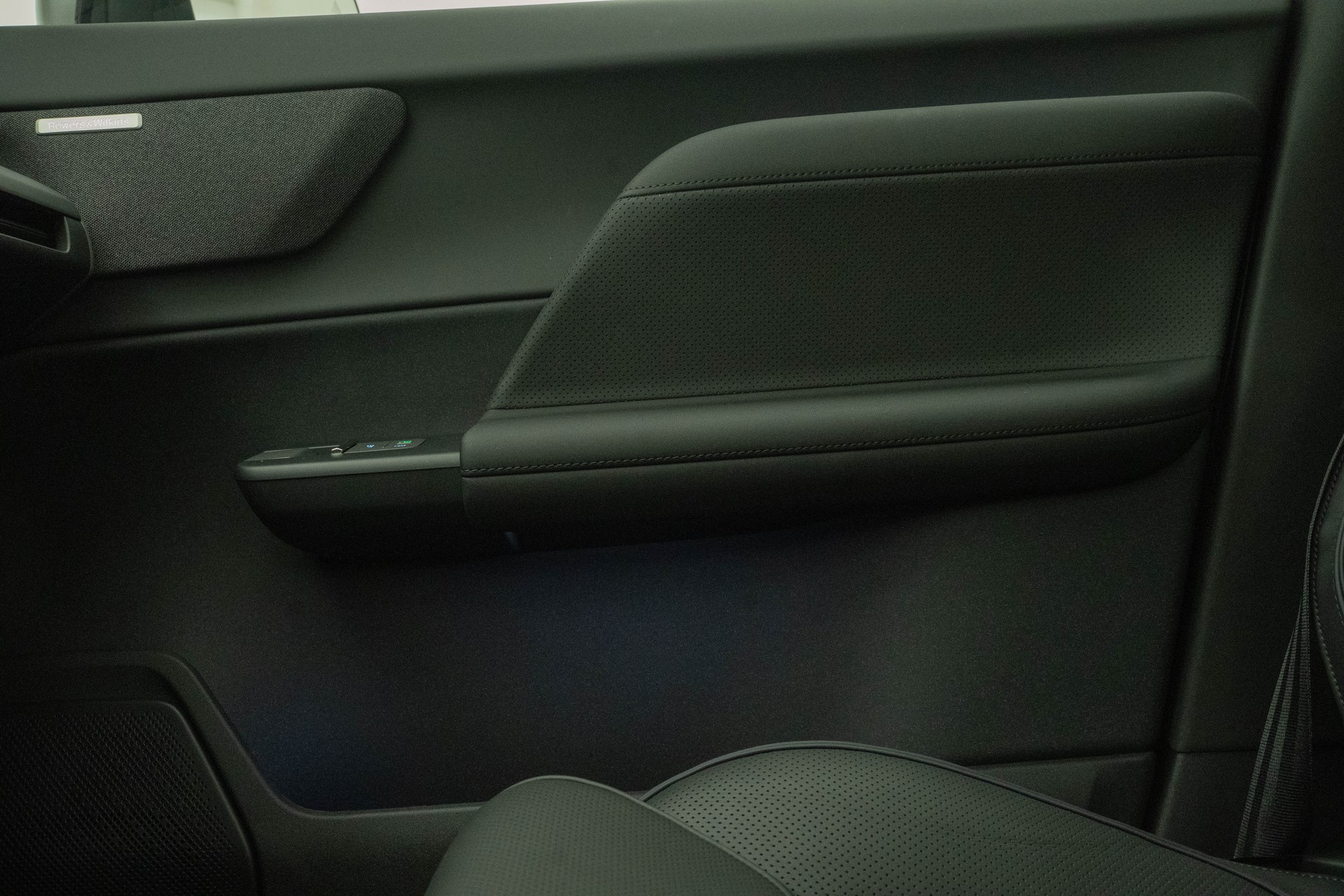 VOLVO EX60 Twin Ultra AWD-image-13