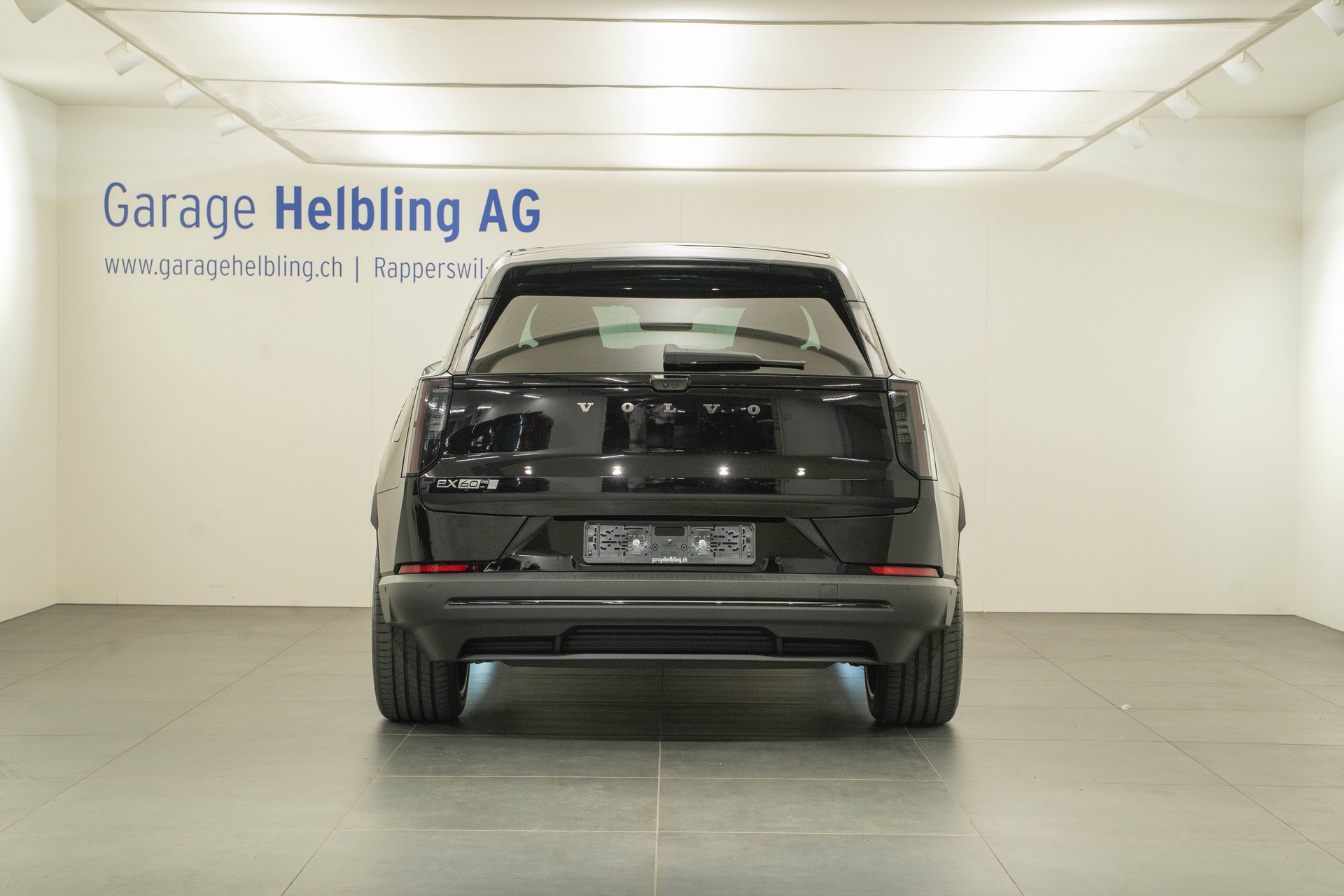 VOLVO EX60 Twin Ultra AWD-image-3