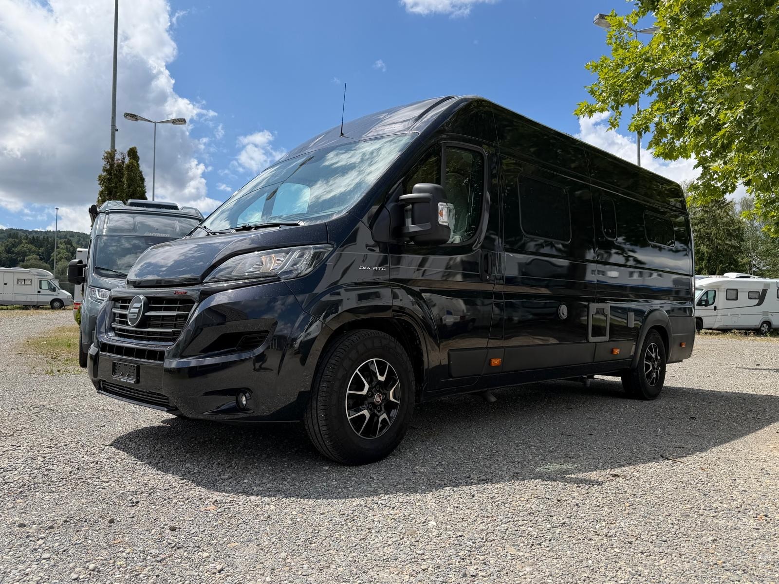 FIAT 2.3JTD 160PS *** HYMER YELLOWSTONE 640 ***9 GANG STUFENLOS***LÄNGSBETT***TOP-ANGEBOT***-image-1